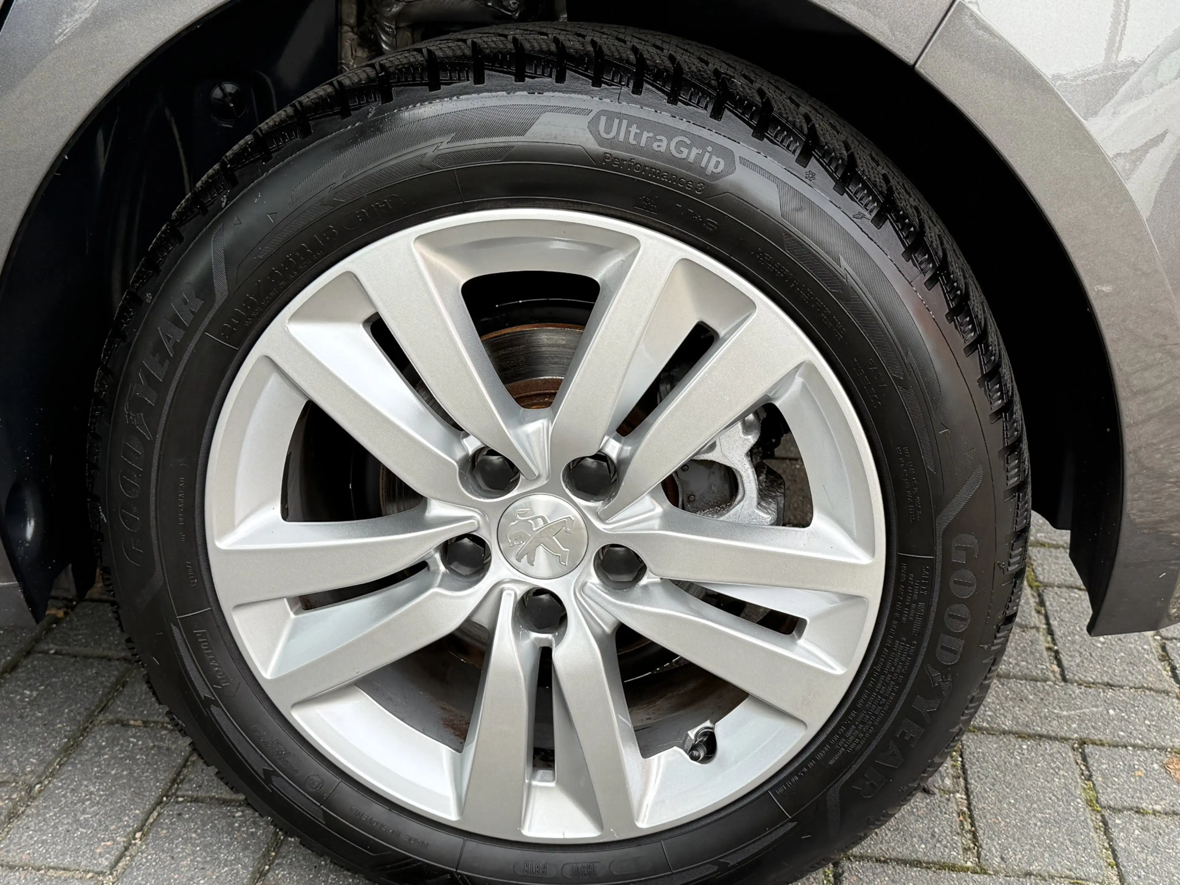 Peugeot 308 BWJ 2021 1.2 PureTech 111 PK Blue Lease Executive — photo 38