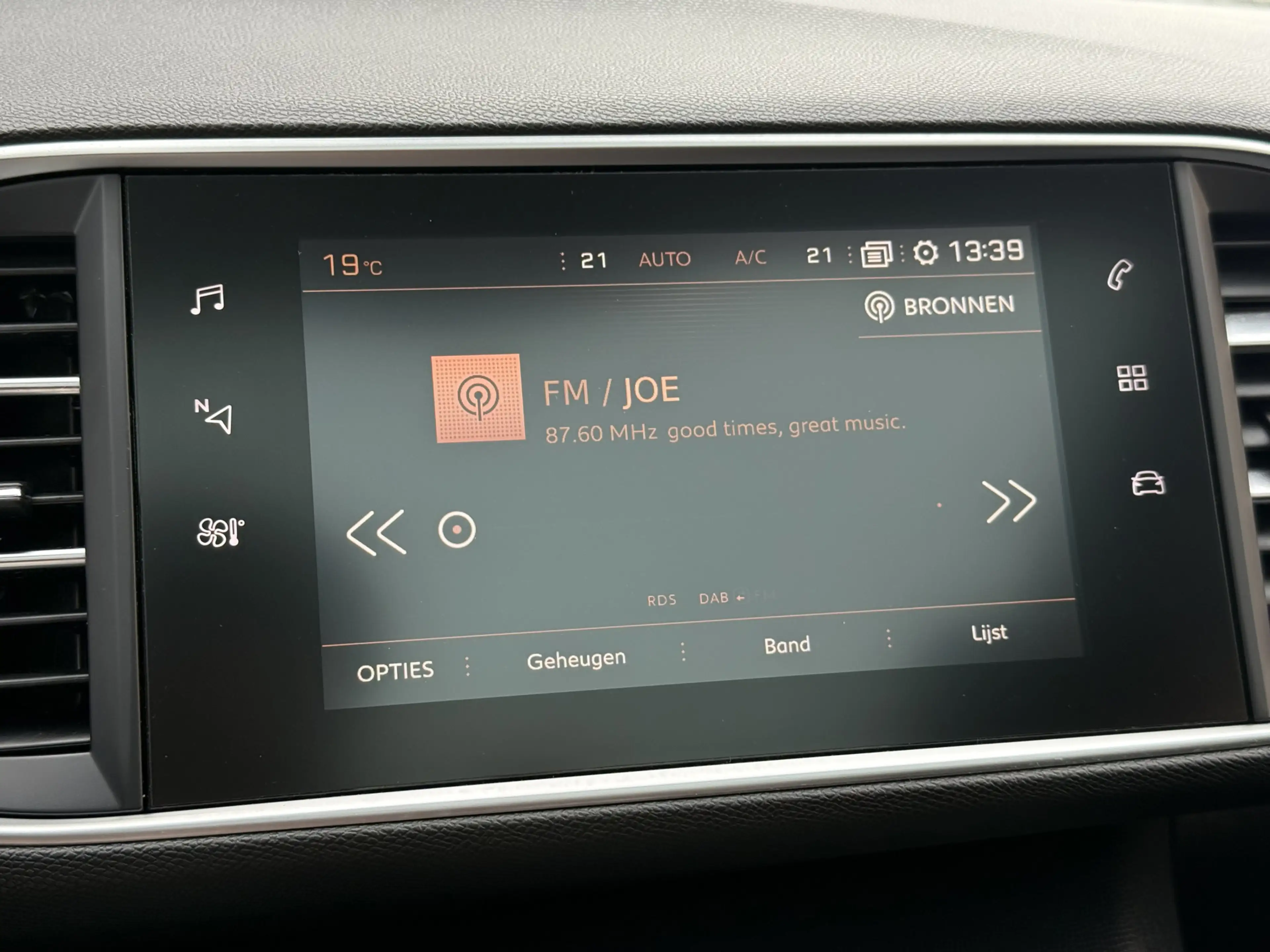 Peugeot 308 BWJ 2021 1.2 PureTech 111 PK Blue Lease Executive — photo 21