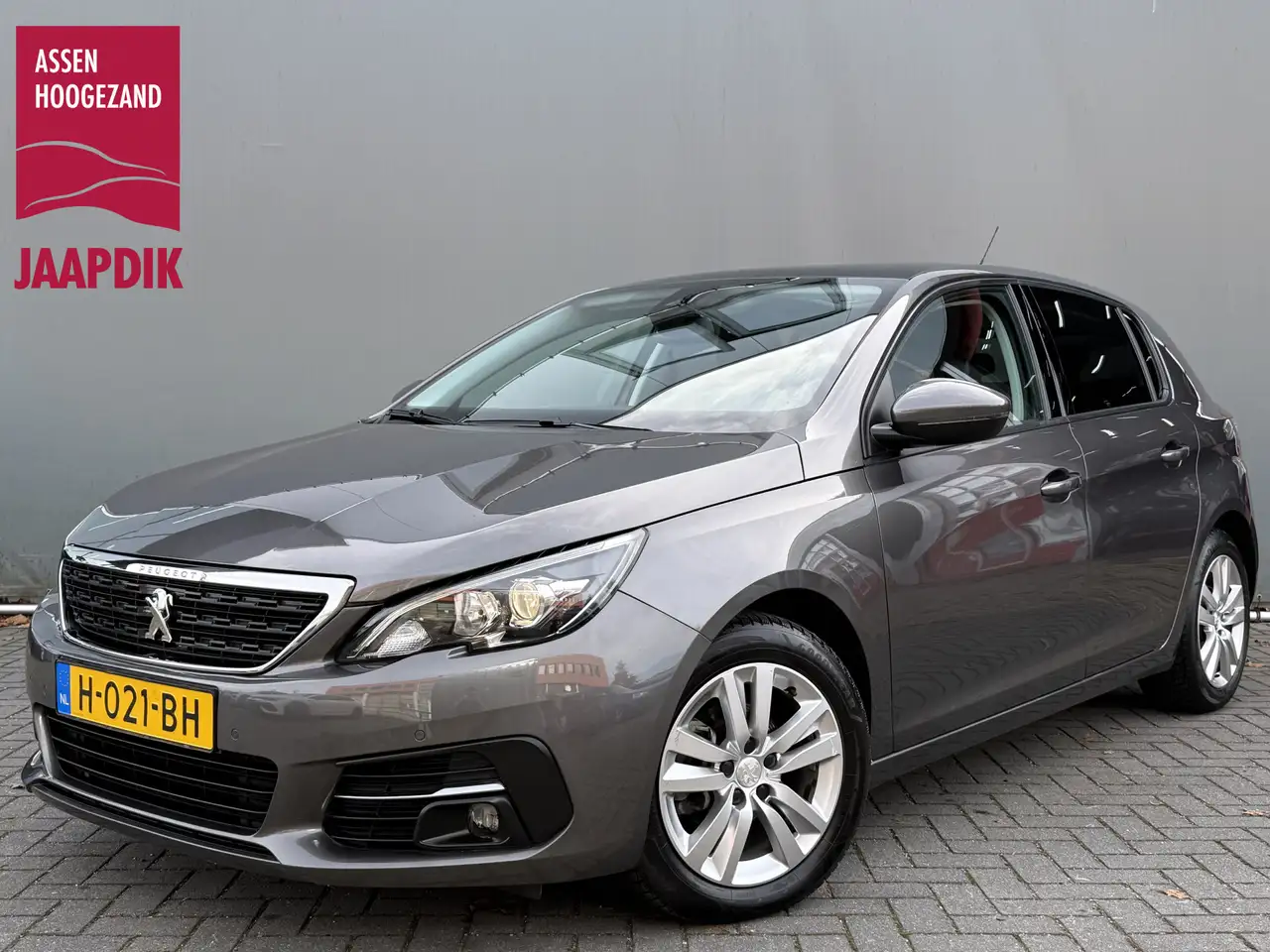 Peugeot 308 BWJ 2021 1.2 PureTech 111 PK Blue Lease Executive — photo 1 of 40