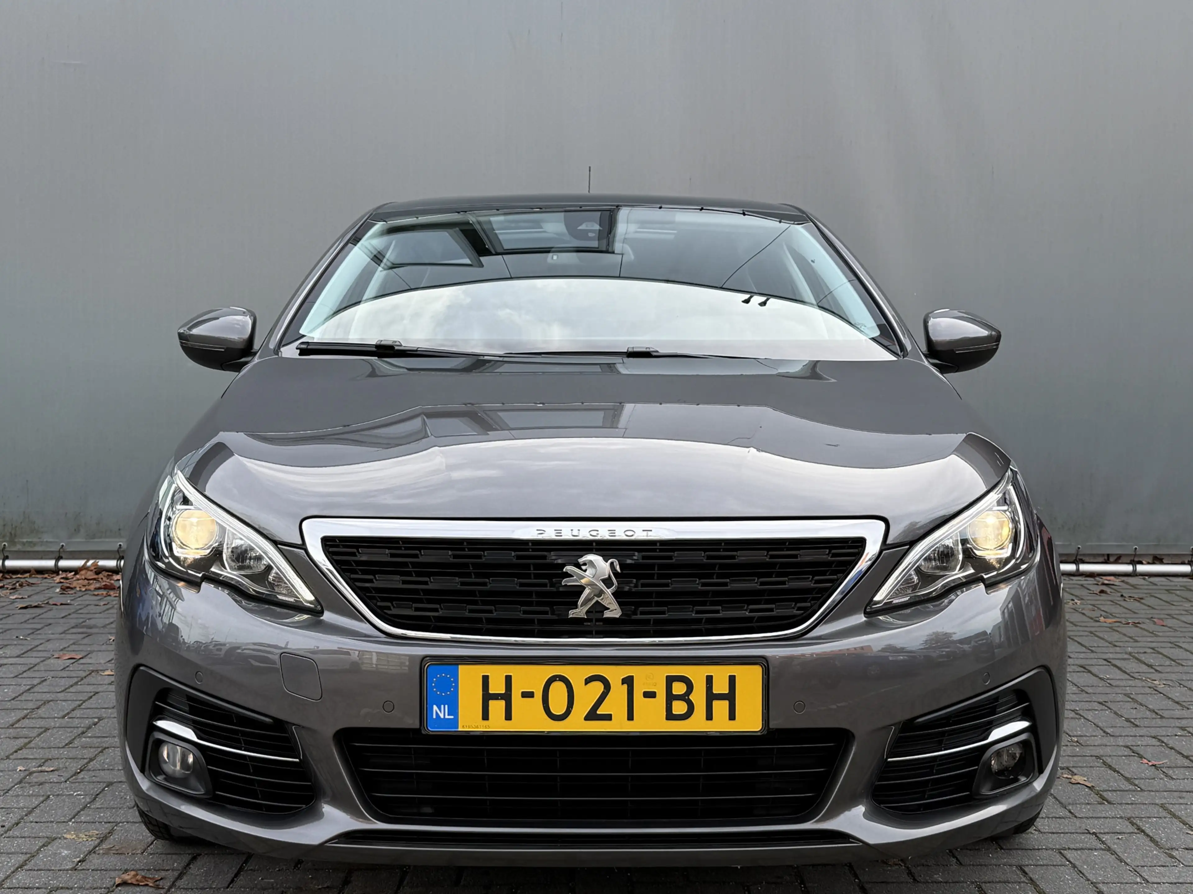Peugeot 308 BWJ 2021 1.2 PureTech 111 PK Blue Lease Executive — photo 3