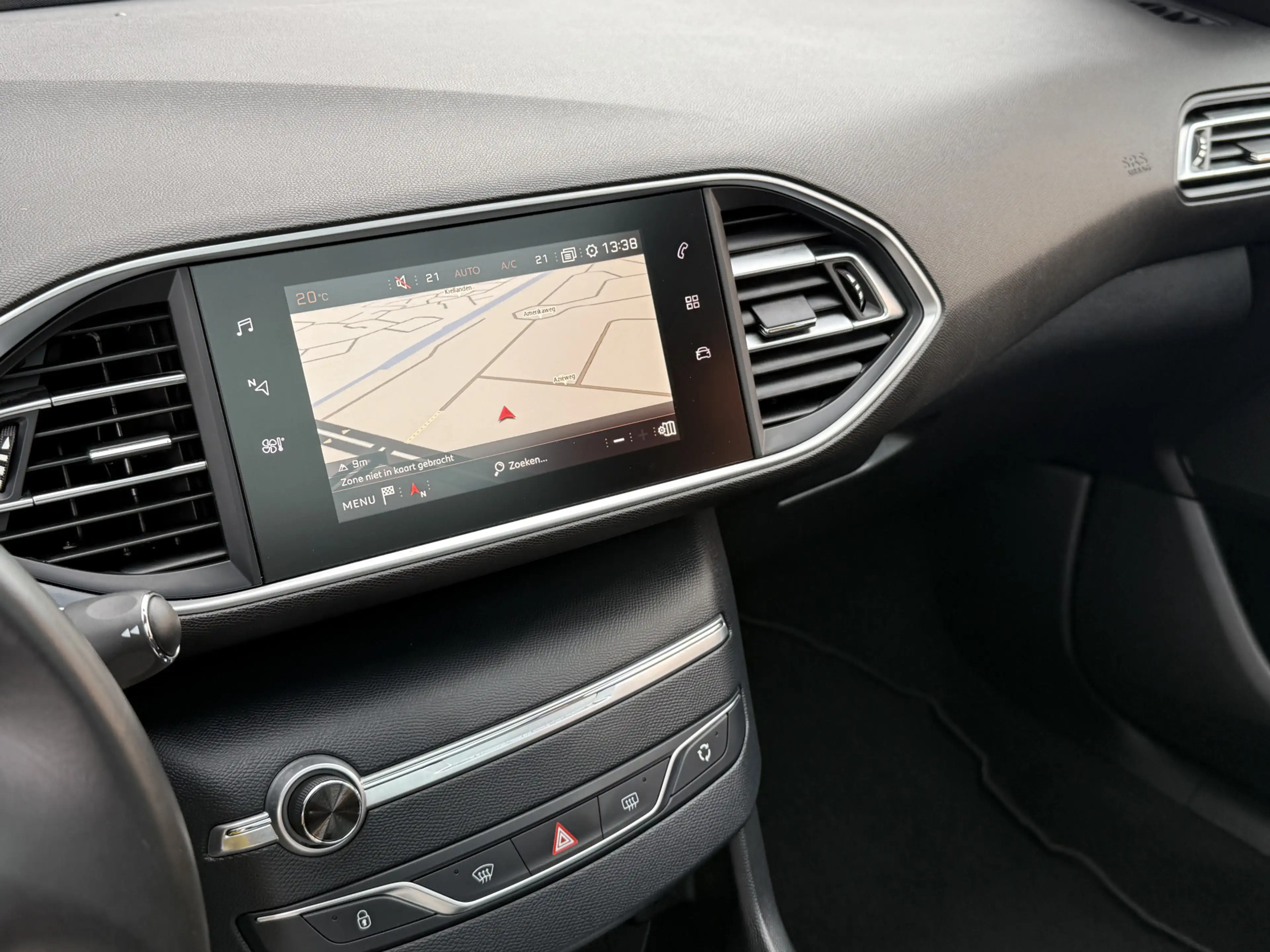 Peugeot 308 BWJ 2021 1.2 PureTech 111 PK Blue Lease Executive — photo 19
