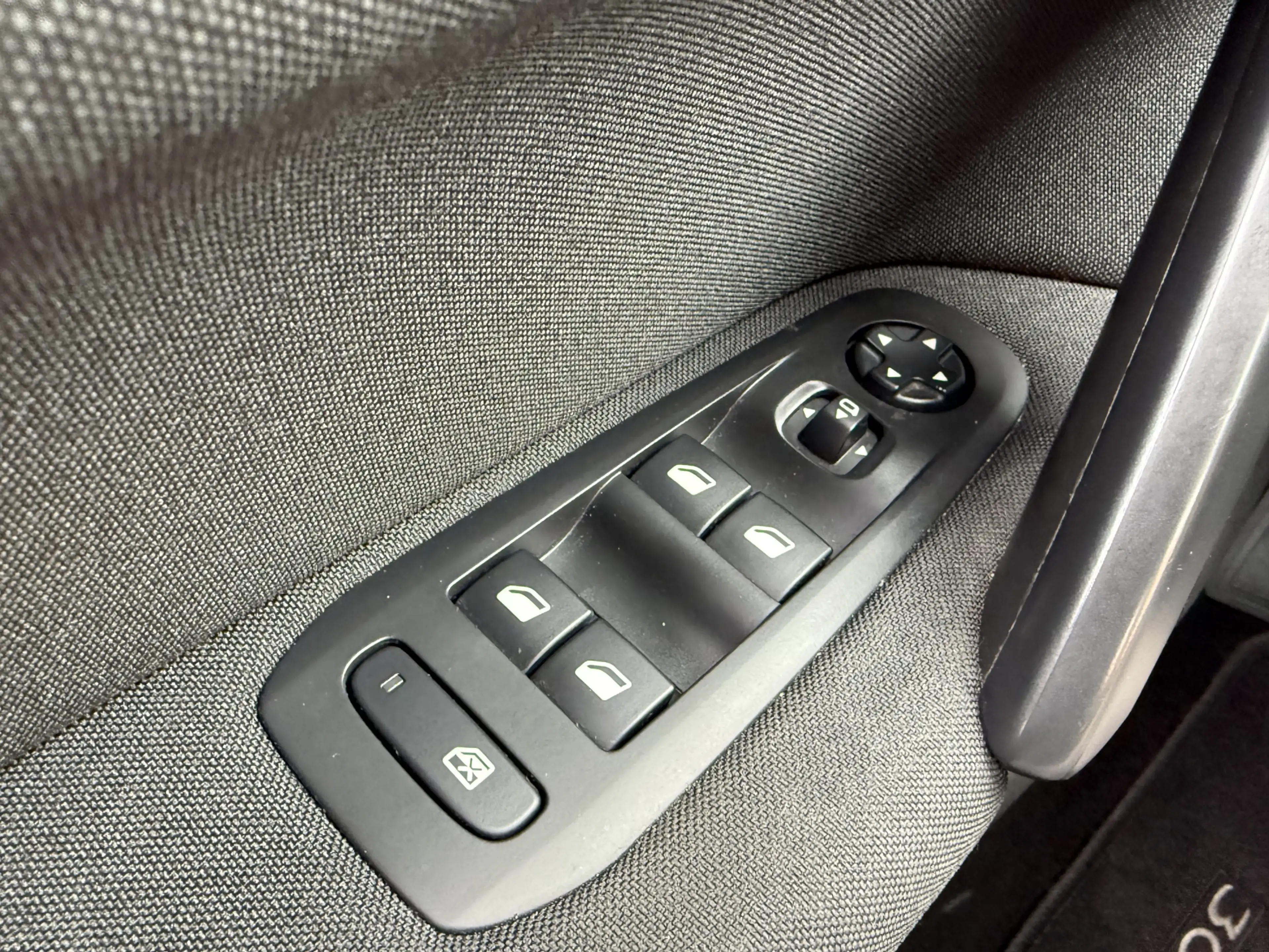 Peugeot 308 BWJ 2021 1.2 PureTech 111 PK Blue Lease Executive — photo 10