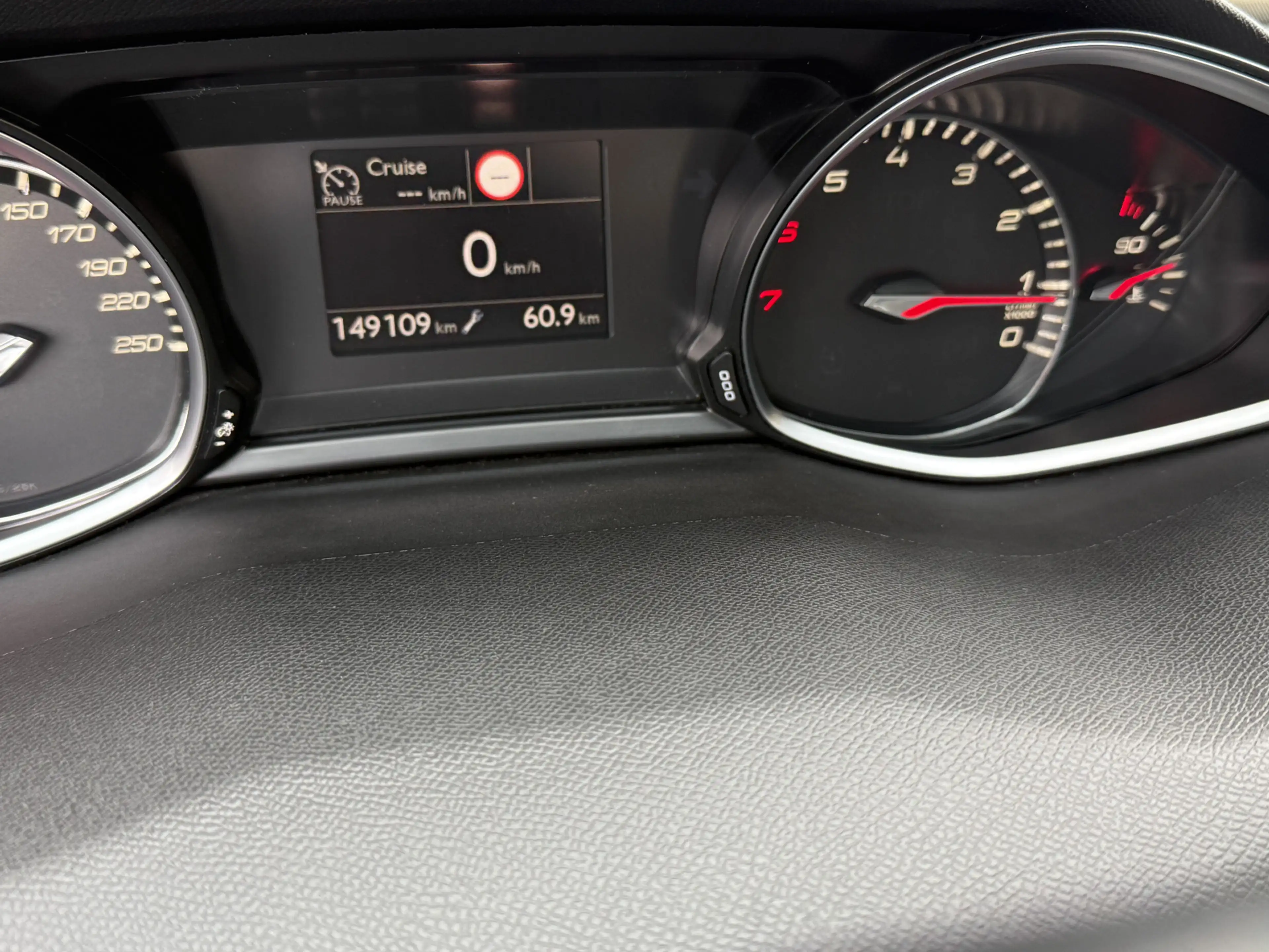 Peugeot 308 BWJ 2021 1.2 PureTech 111 PK Blue Lease Executive — photo 16