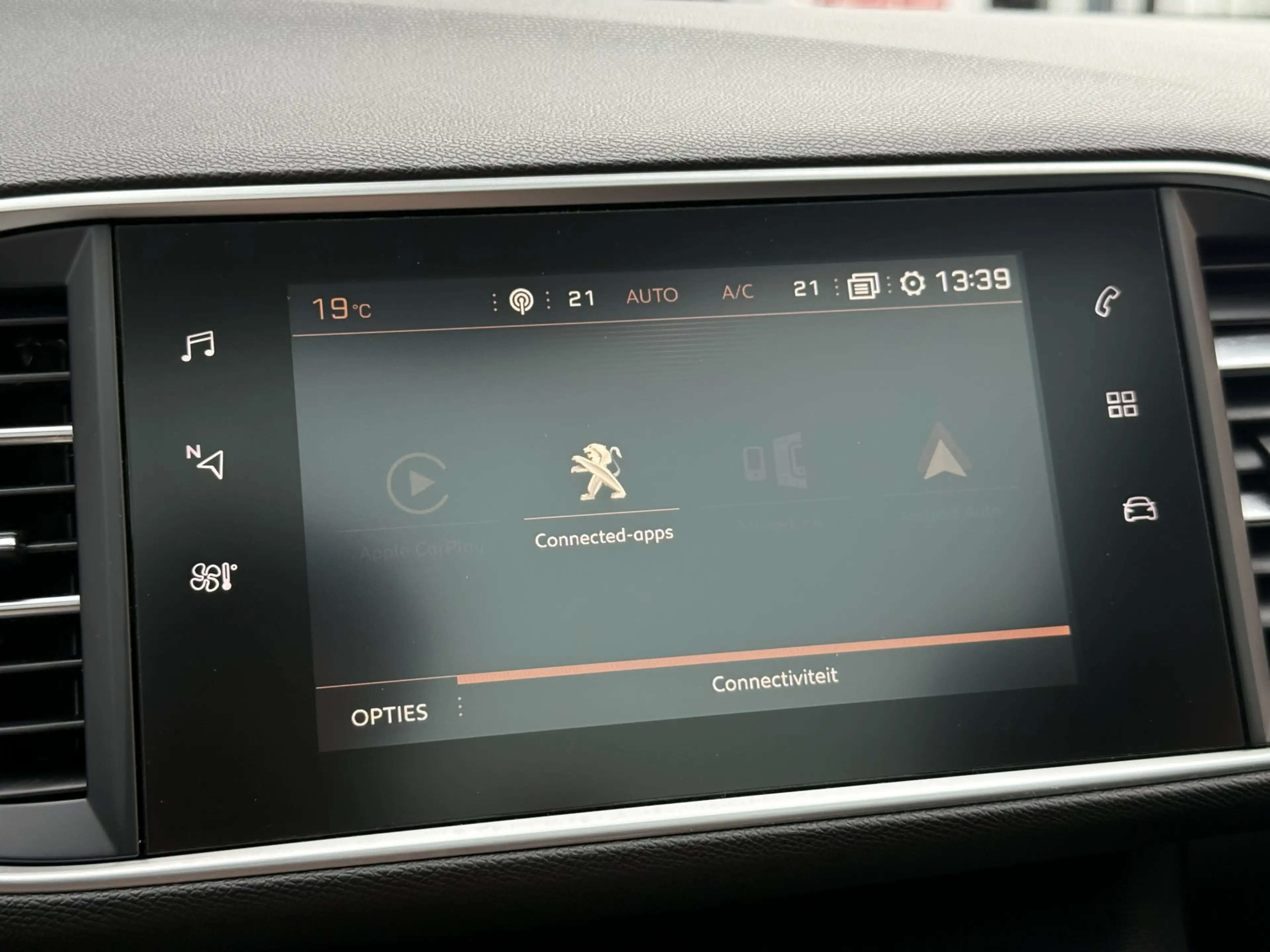 Peugeot 308 BWJ 2021 1.2 PureTech 111 PK Blue Lease Executive — photo 24
