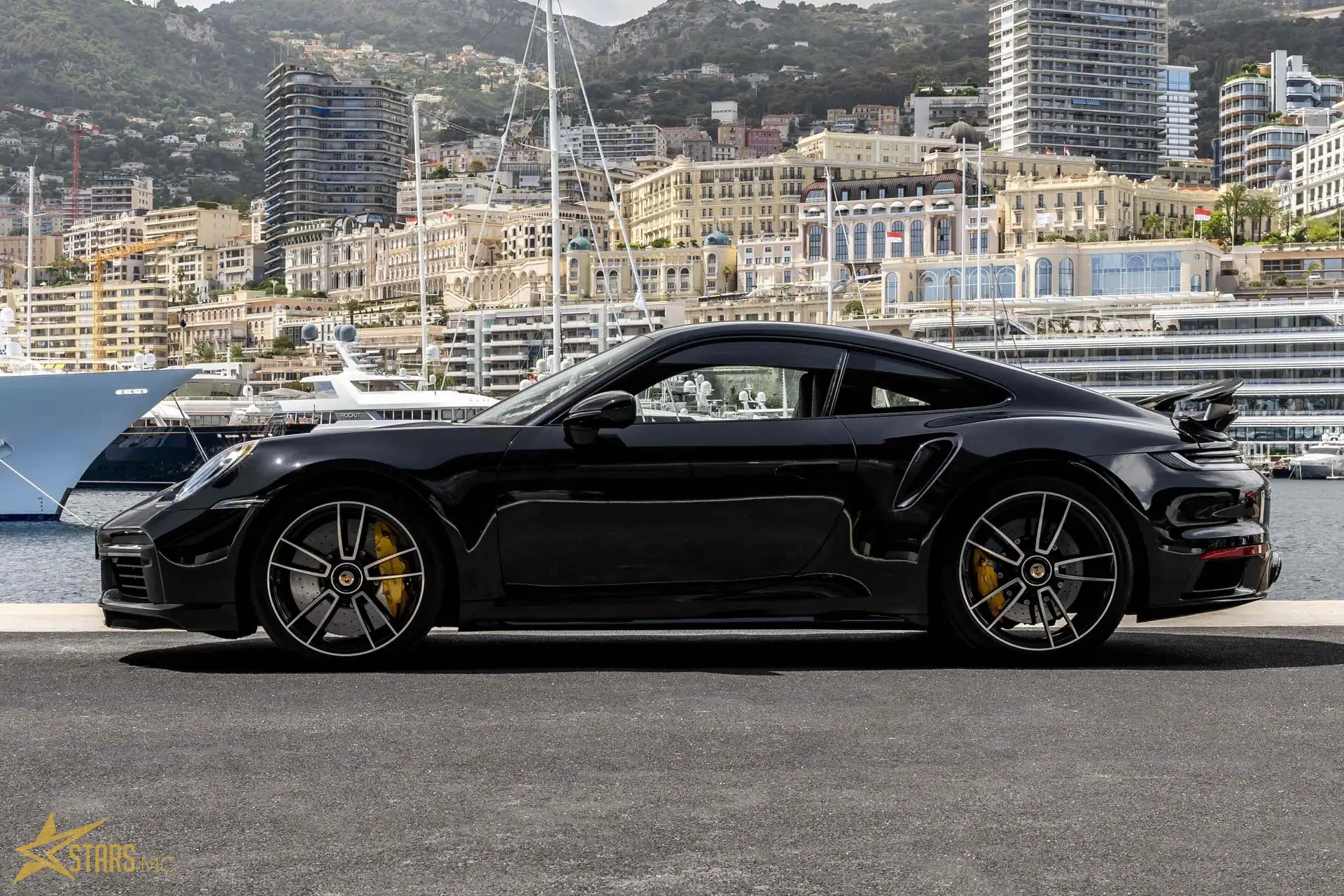 포르쉐 911 Turbo S Coupe 2020 검정 사진 5