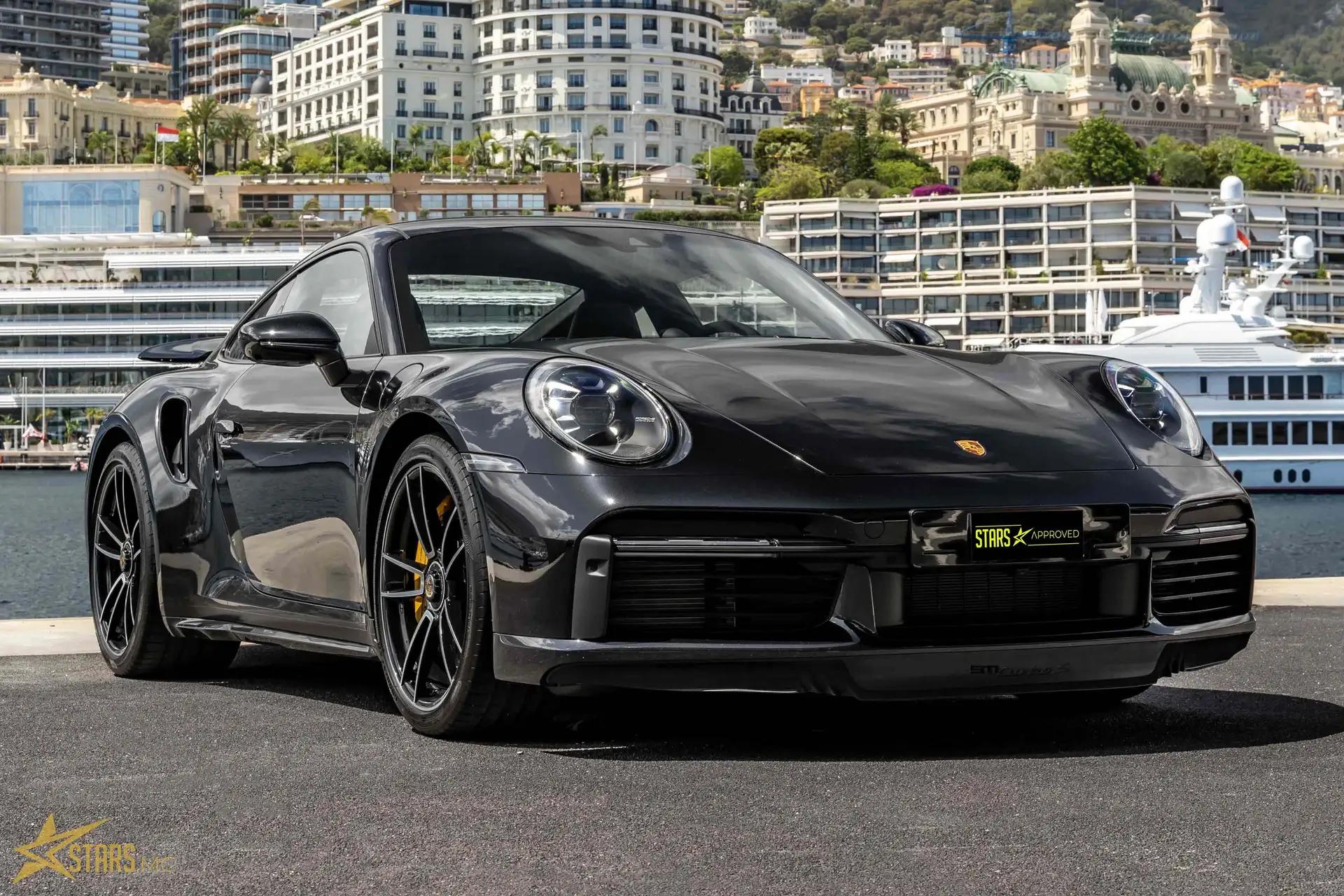 포르쉐 911 Turbo S Coupe 2020 검정 사진 4