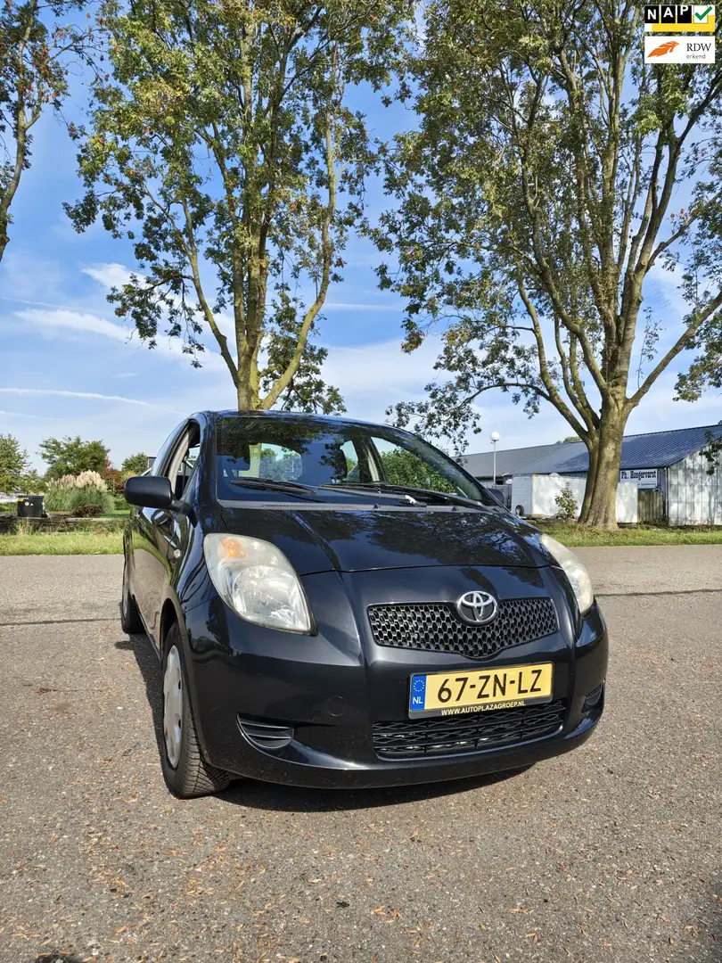 Toyota Yaris 1.0 VVTi TOP ONDERHOUDEN - AIRCO - NETTE AUTO Zwart - 1