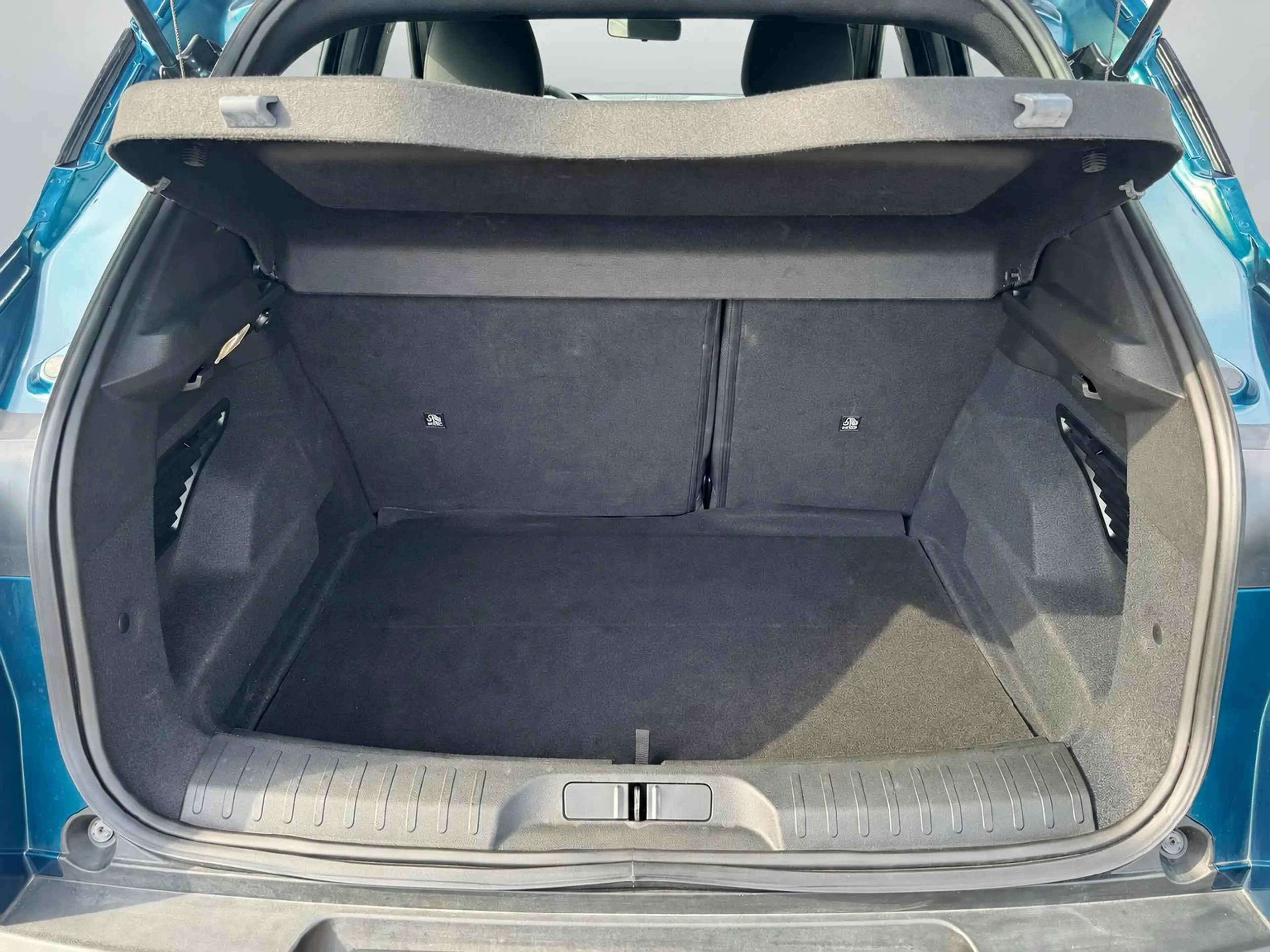 Alfa Romeo Junior Elettrica 54 kWh | 1 fase | Accu 98% | 18 inch | P — photo 25