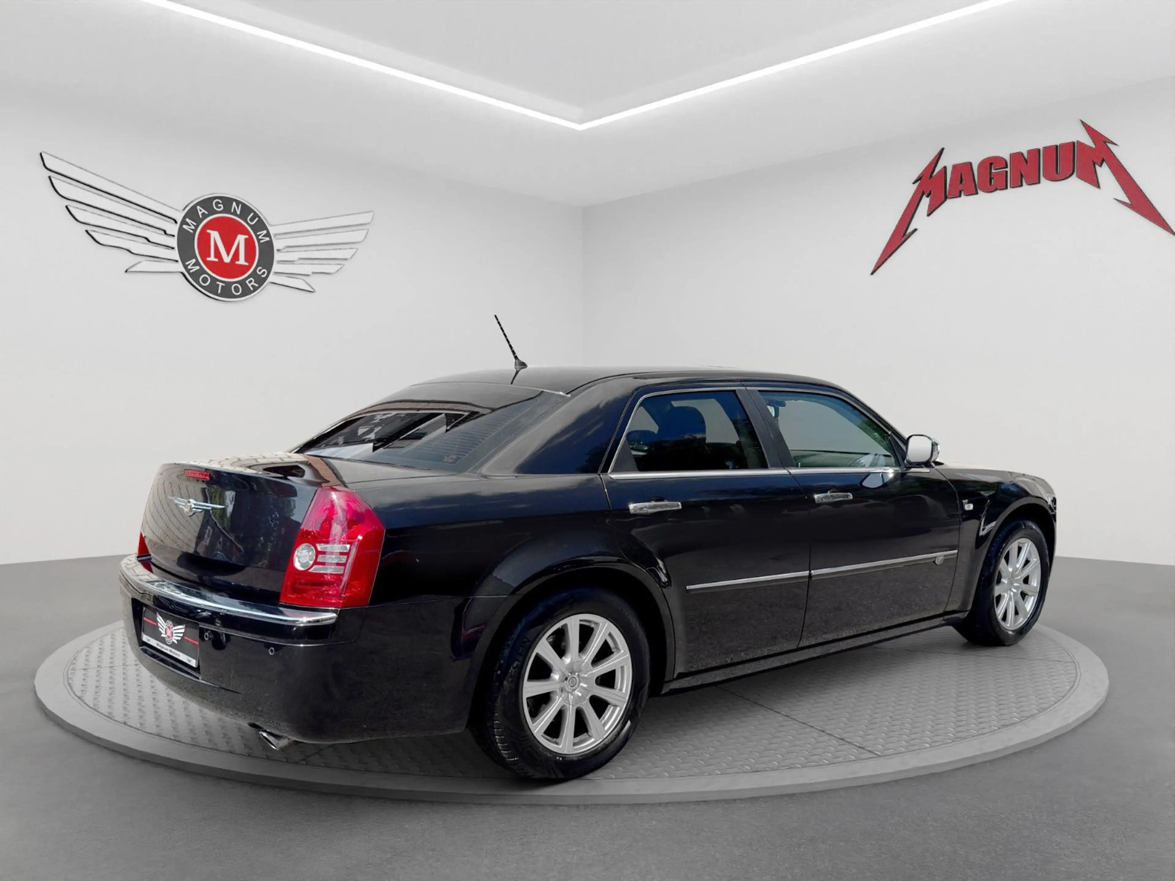 Chrysler 300C 3.0 CRD V6*Aut.*Leder*Schiebedach*Navi*PDC* — photo 5