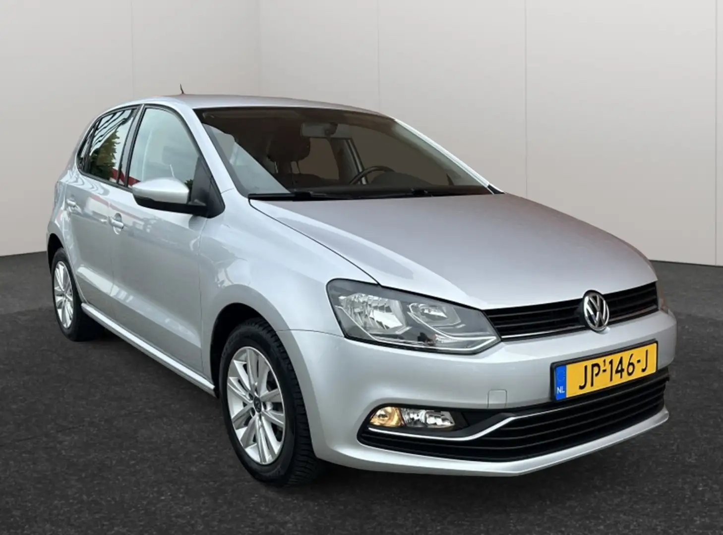 Volkswagen Polo 1.2 TSI First Edition Blue Motion Compact, Comfort Gris - 1