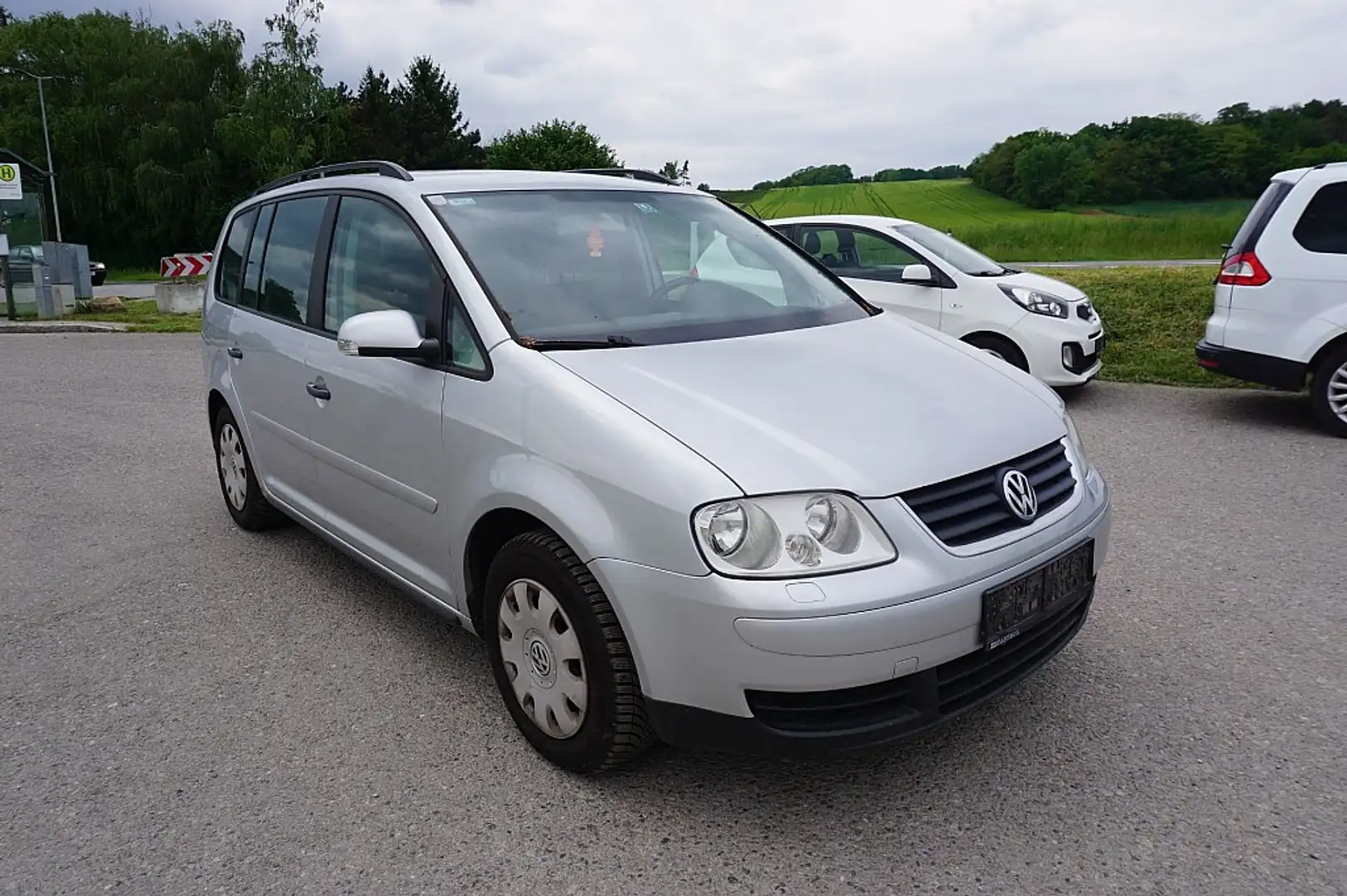 Volkswagen Touran Conceptline 1,9 TDI Grigio - 2