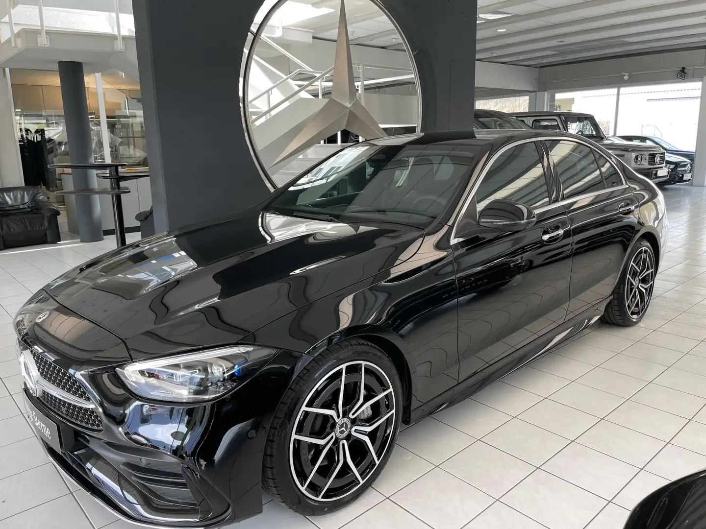Mercedes-Benz C 220 d AMG LINE Schwarz - 2