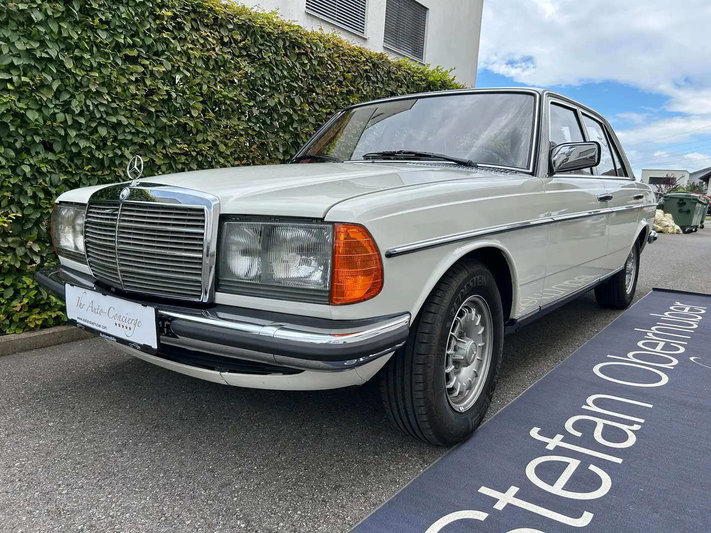 Mercedes-Benz 280 E, nur 64.800 km! überwiegend Originalzustand Blanc - 1