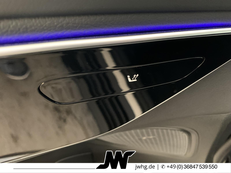 Mercedes-Benz C 200 2x AMG-Line LED Navi 18" Kamera DAB SportS — photo 11