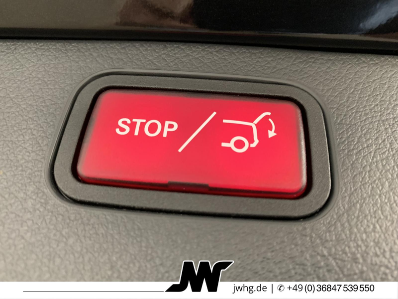 Mercedes-Benz C 200 2x AMG-Line LED Navi 18" Kamera DAB SportS — photo 8