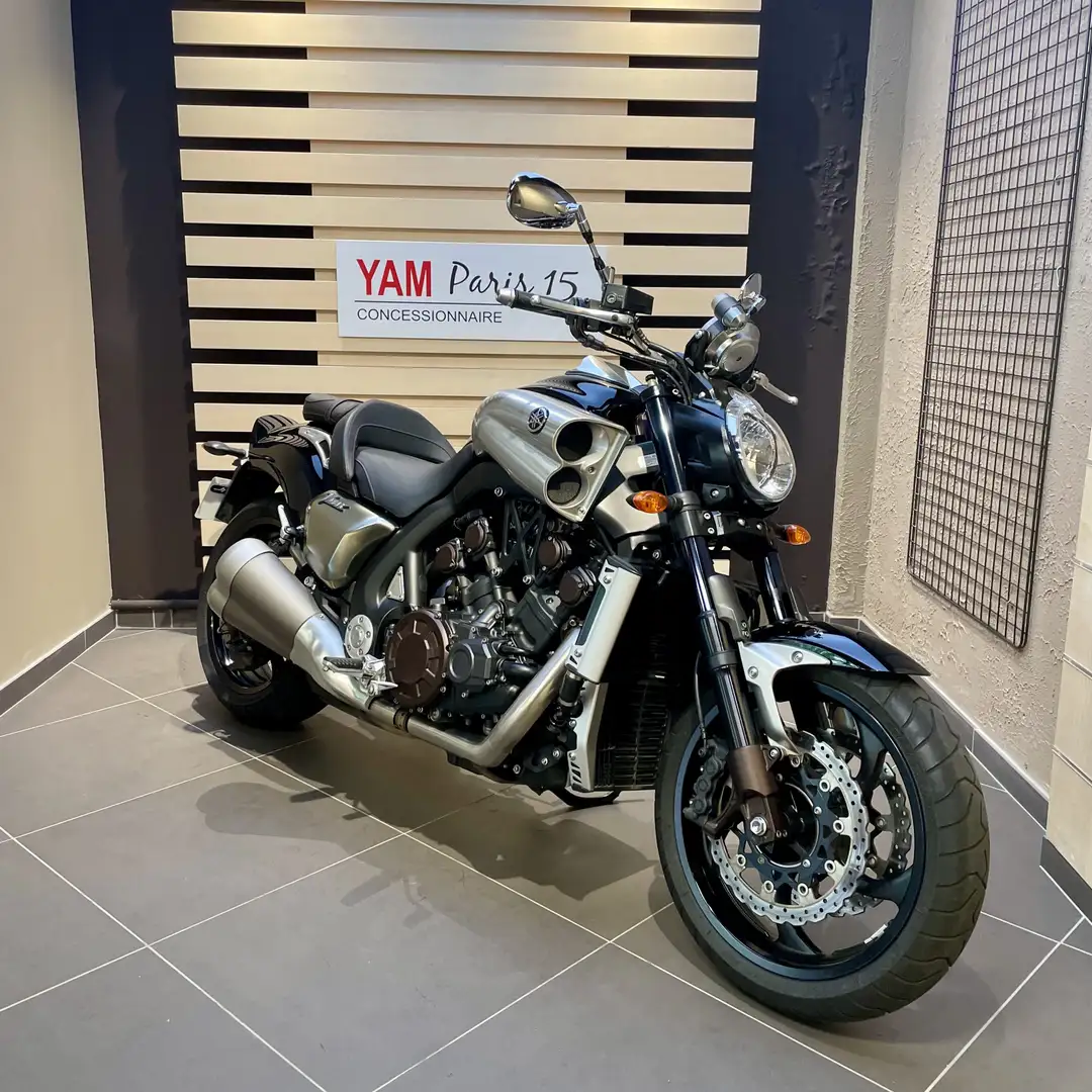 Yamaha Vmax Noir - 1