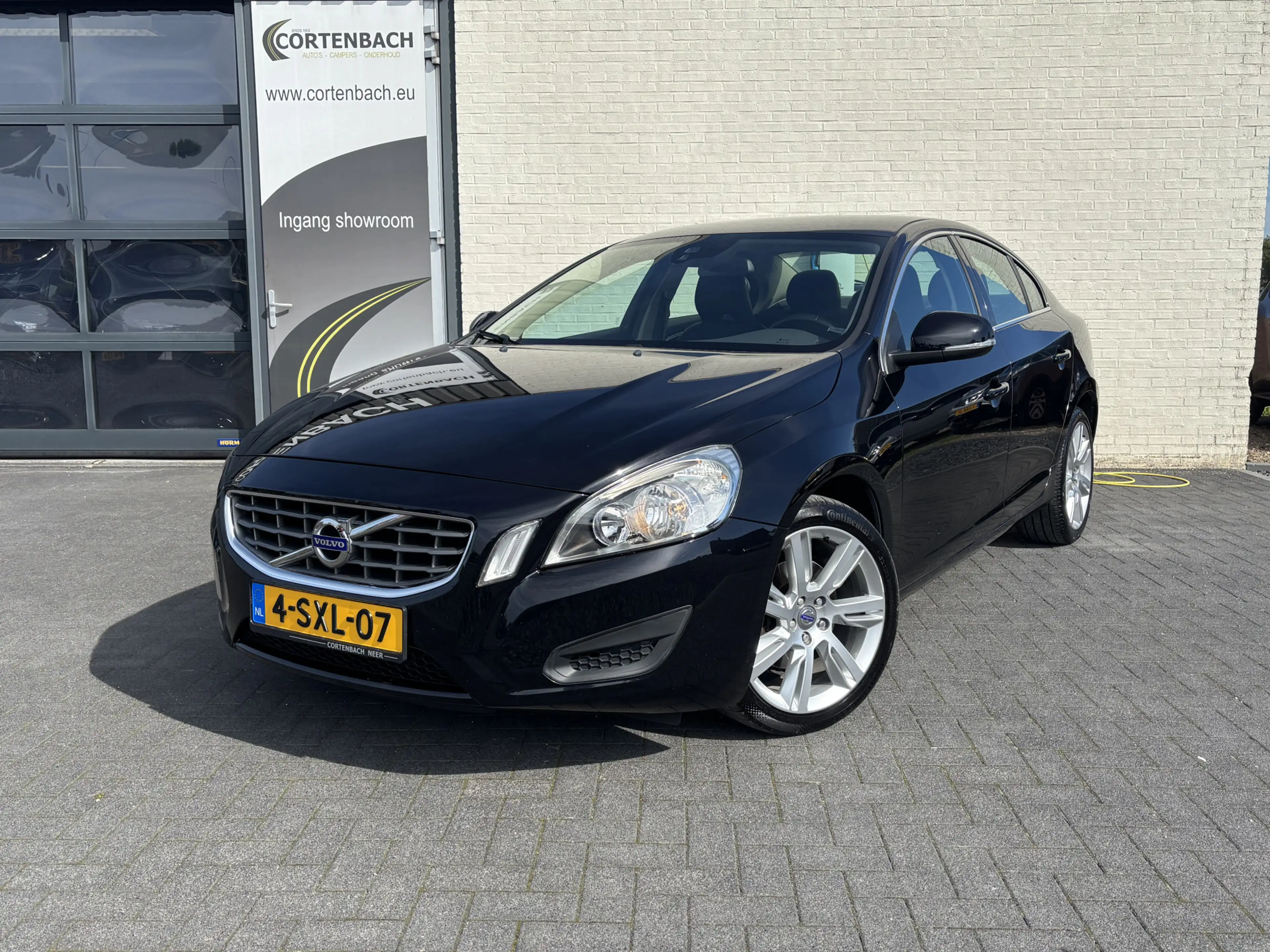 Volvo S60 1.6 T3 Momentum | Trekhaak | Cruise control | Meta