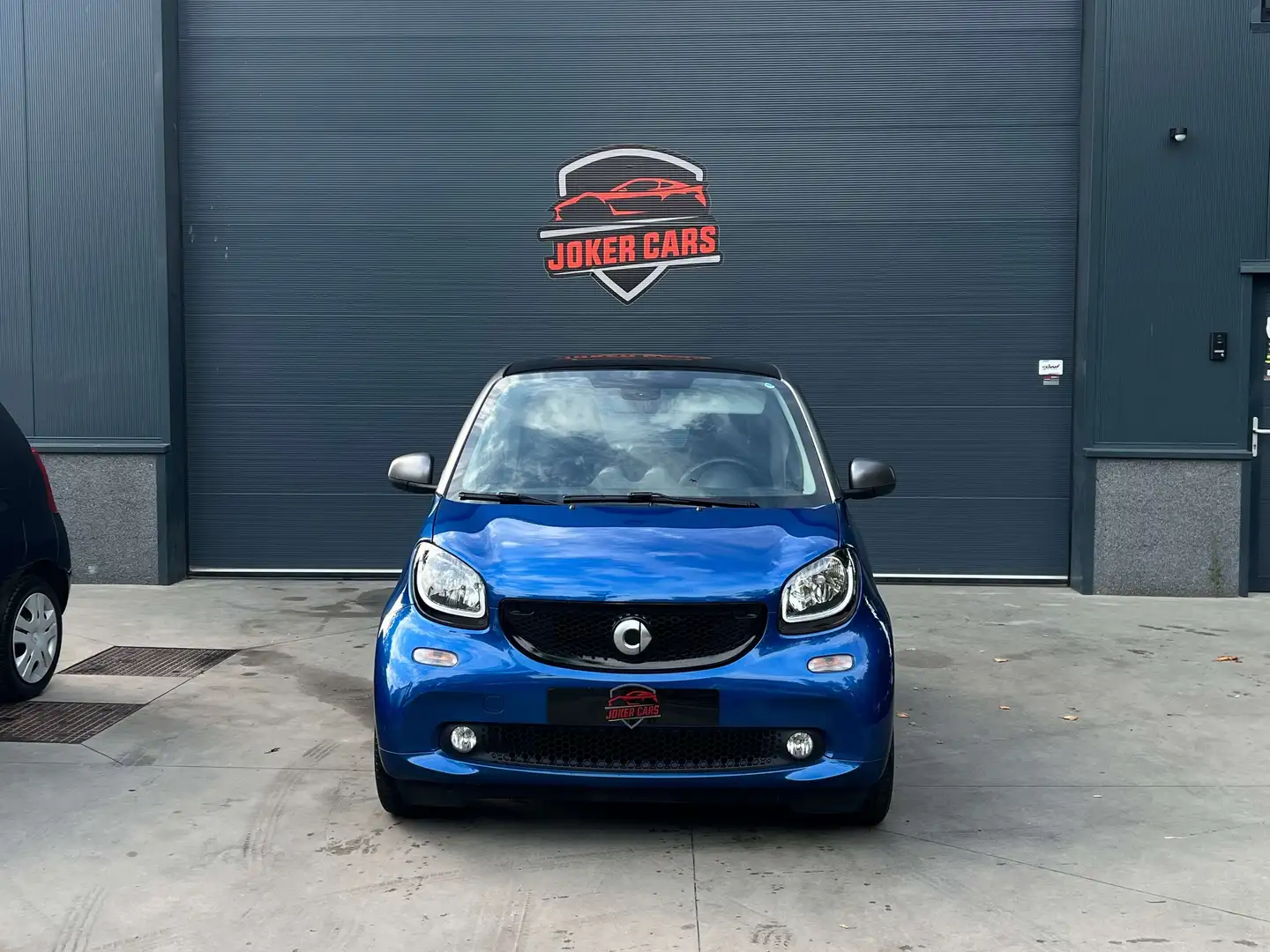 smart forTwo Automaat 0.9Turbo Navi Airco Panorama Cruis Bleu - 1