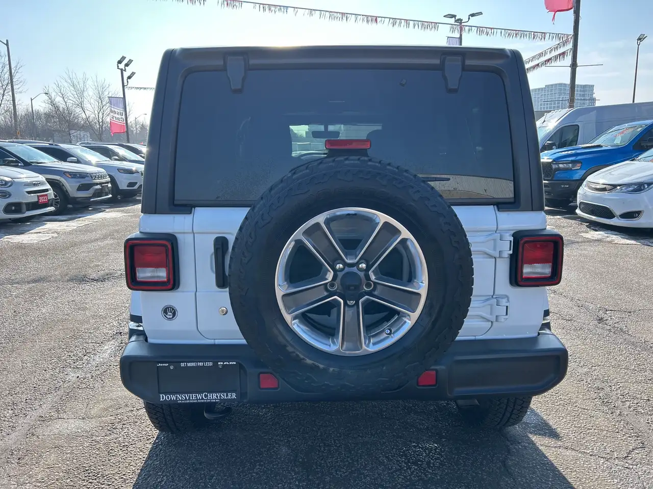 Jeep Wrangler снимка Jeep Wrangler