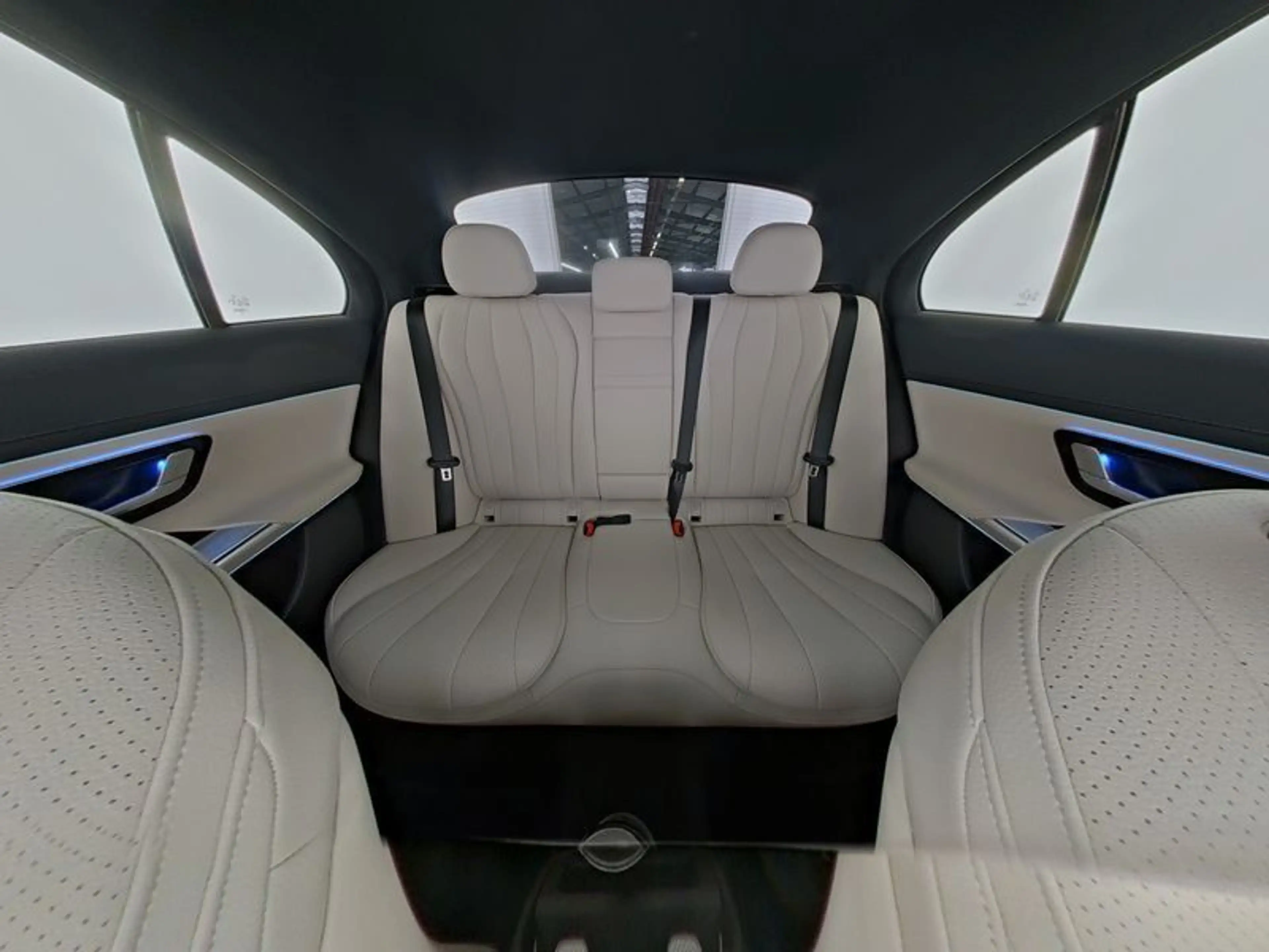 Mercedes-Benz E 220 d AMG Advanced-Plus/Burm4D/Distronic/21" — photo 9