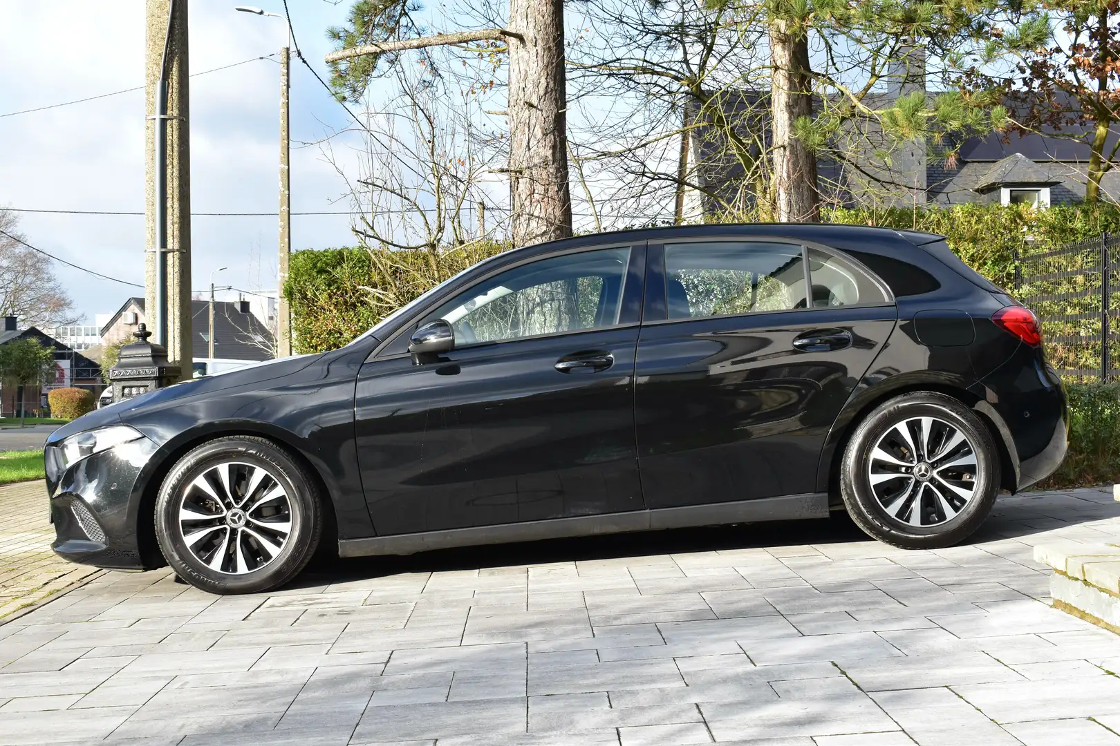 Mercedes-Benz A 180 **RESERVE** Zwart - 2