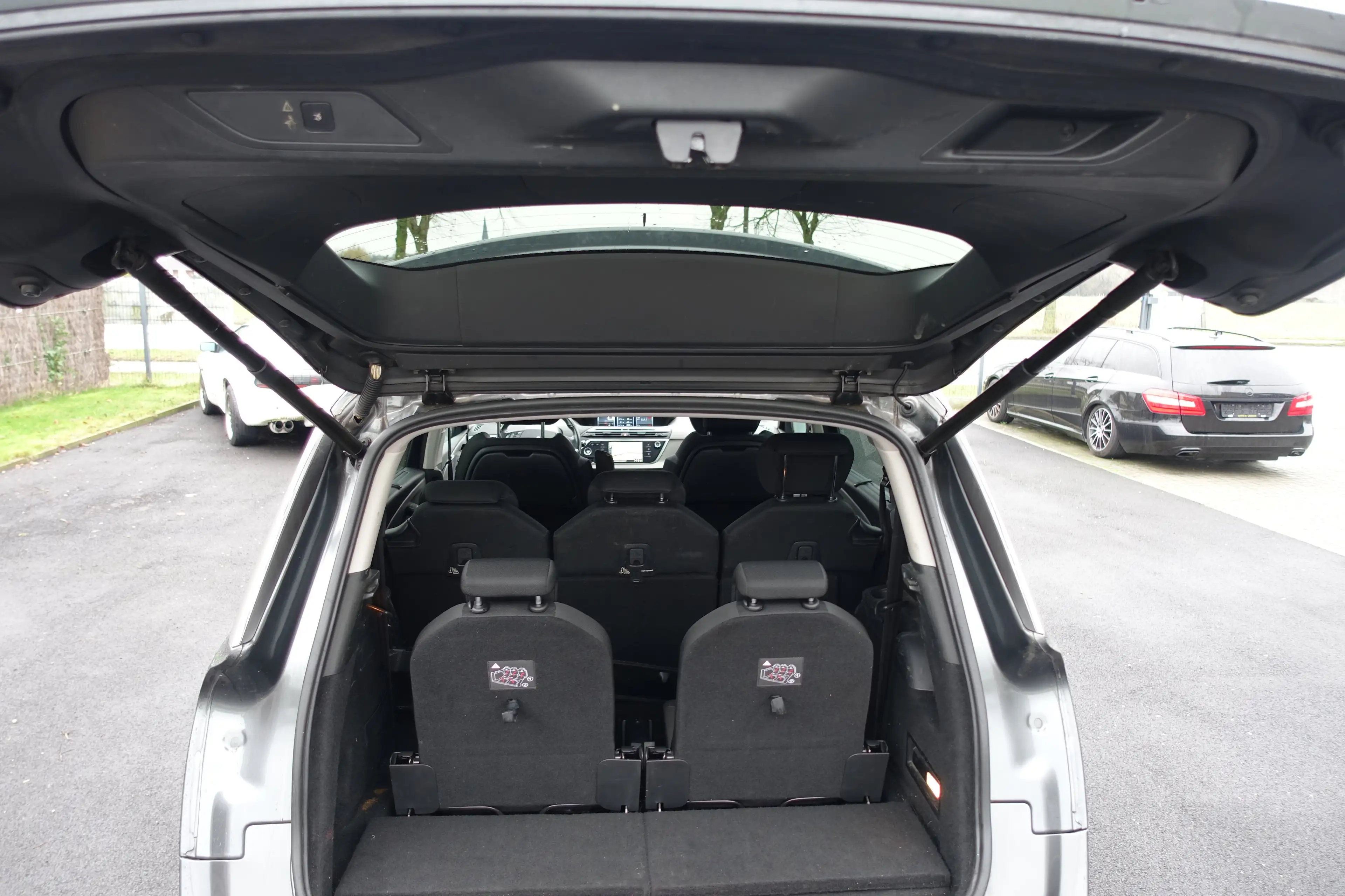 Citroen C4 Picasso C4 Picasso e-HDi 115 Exclusive 7 place euro6d — photo 12
