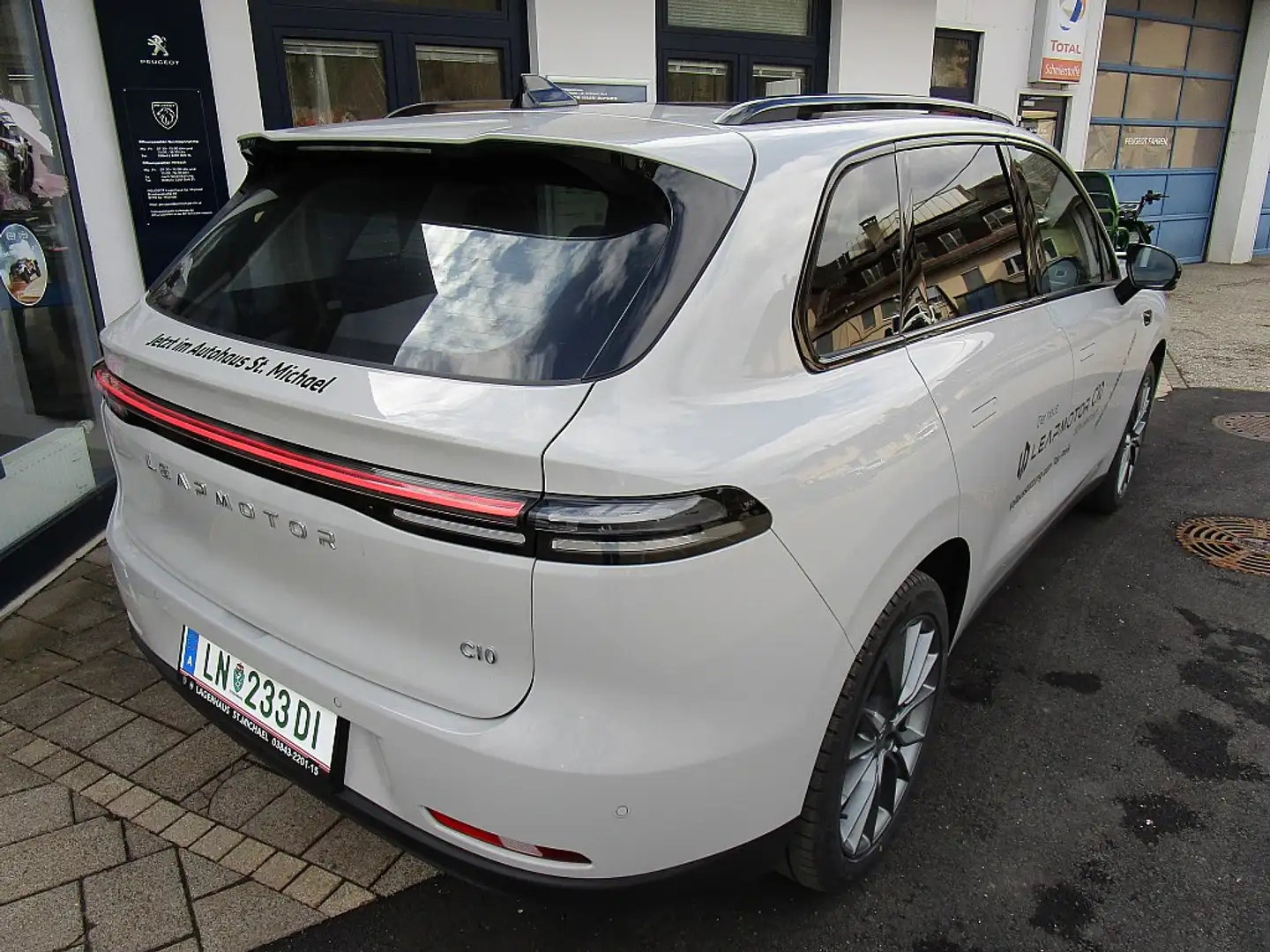Leapmotor C10 Elektro 70kWh Design Grau - 2