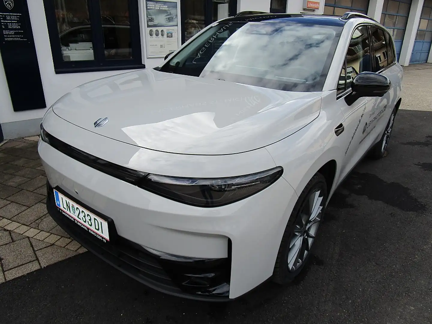 Leapmotor C10 Elektro 70kWh Design Grijs - 1