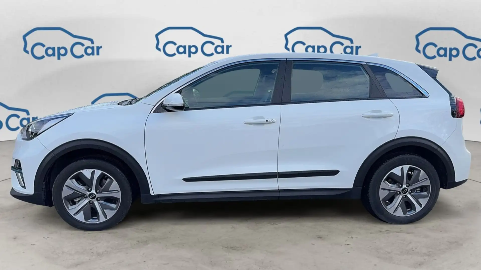 Kia e-Niro 39 kWh 136 Motion - Automatique Weiß - 2