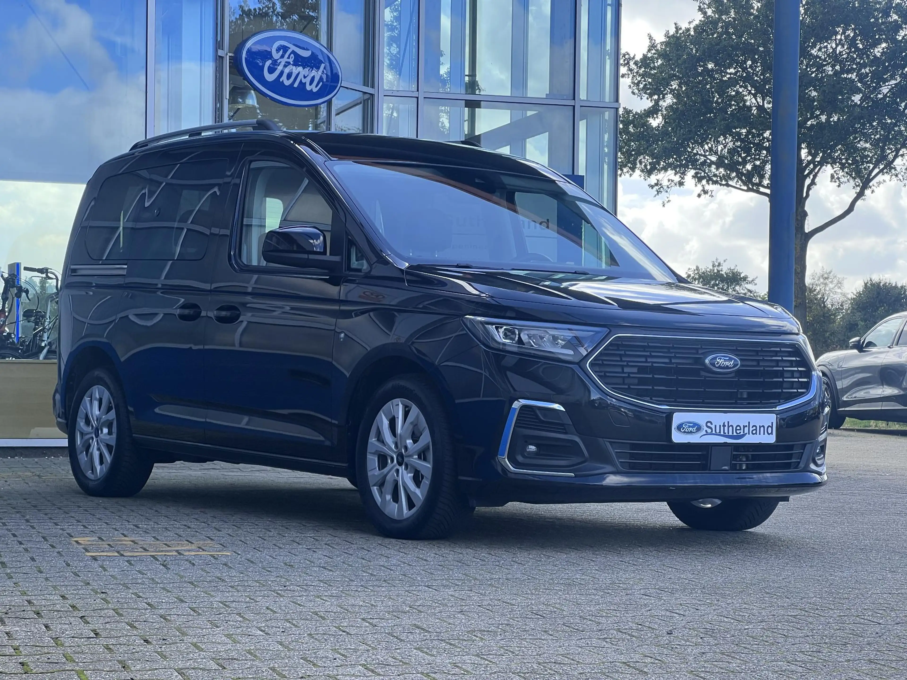 Ford Tourneo Connect 1.5 EcoBoost PHEV L2 Titanium 150pk | Trekhaak | A — photo 5