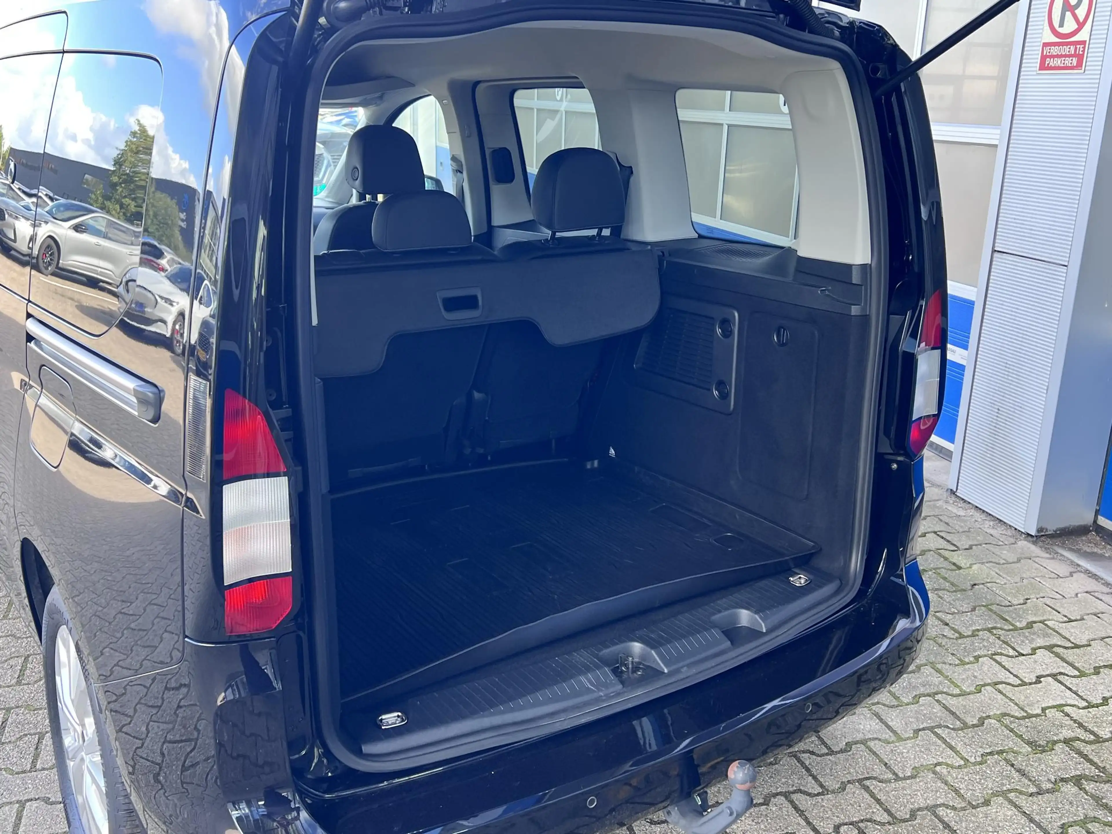 Ford Tourneo Connect 1.5 EcoBoost PHEV L2 Titanium 150pk | Trekhaak | A — photo 6