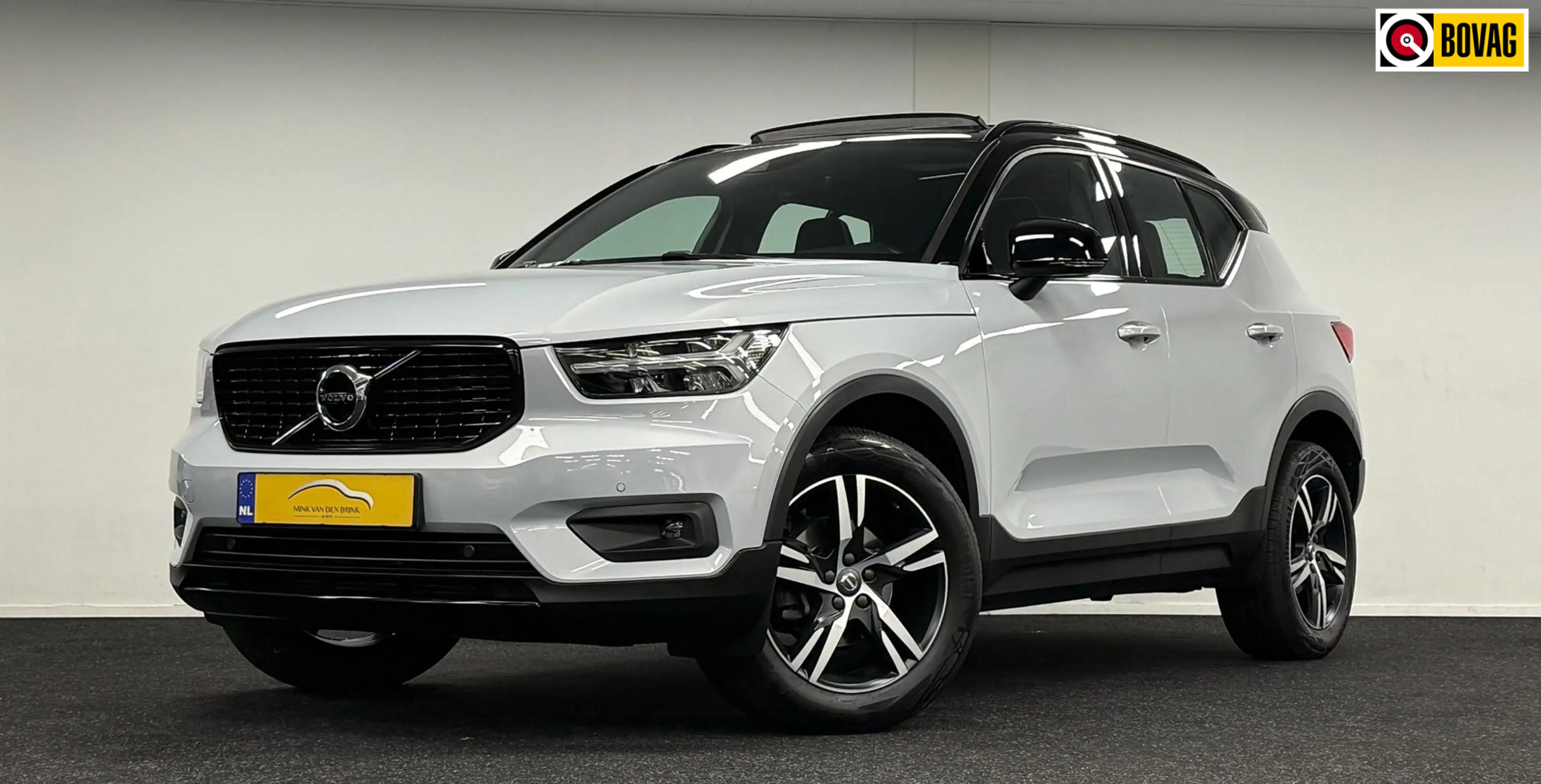 Volvo XC40 1.5 T2 R-Design*Panodak*Camera*Carplay*Navi*Leder