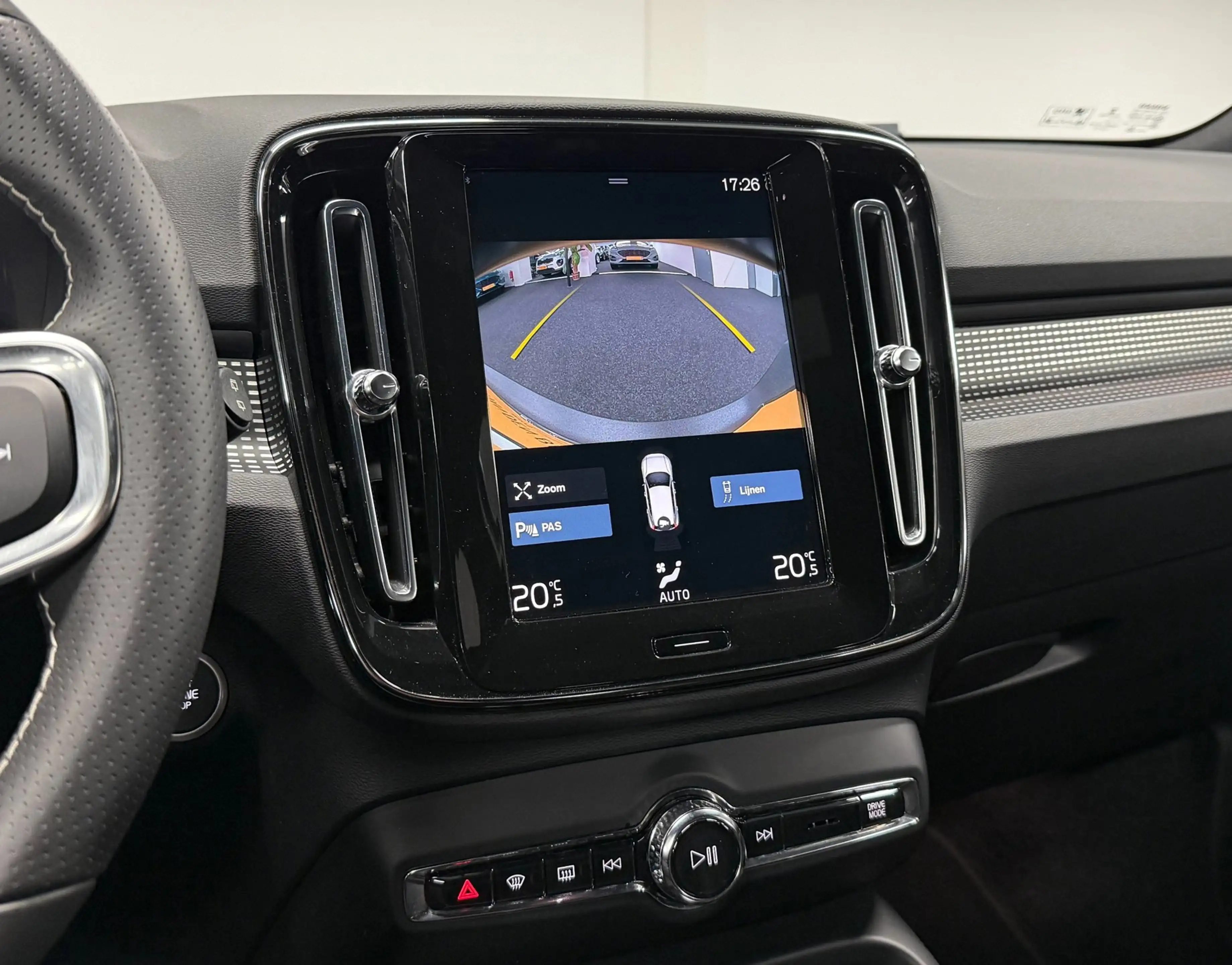Volvo XC40 1.5 T2 R-Design*Panodak*Camera*Carplay*Navi*Leder — photo 12