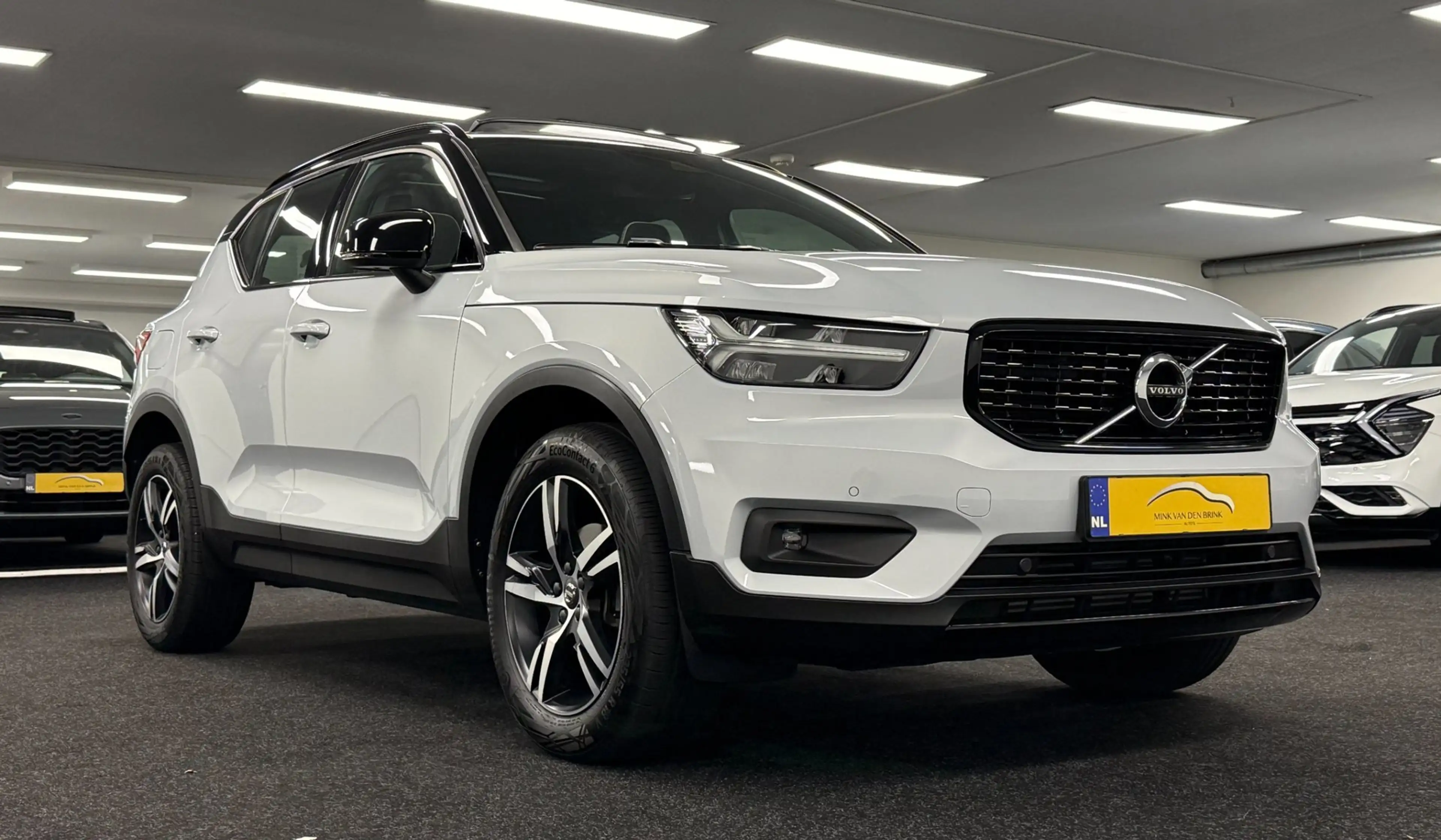 Volvo XC40 1.5 T2 R-Design*Panodak*Camera*Carplay*Navi*Leder — photo 19