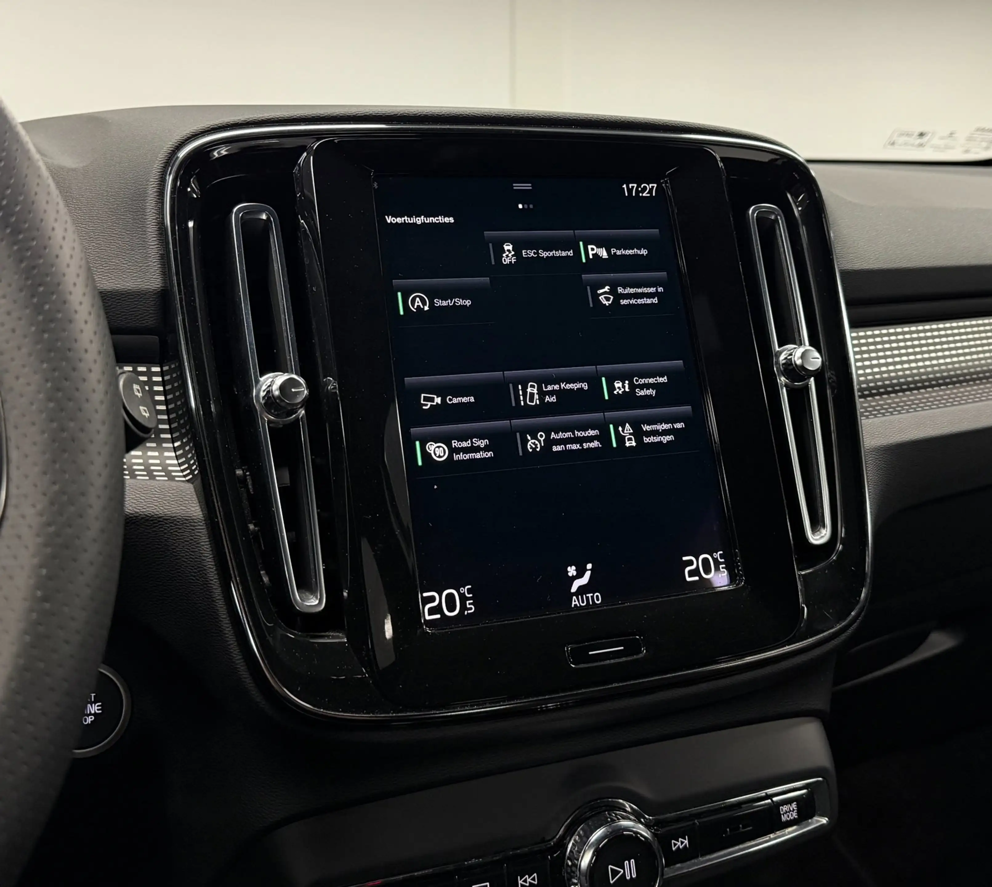 Volvo XC40 1.5 T2 R-Design*Panodak*Camera*Carplay*Navi*Leder — photo 14