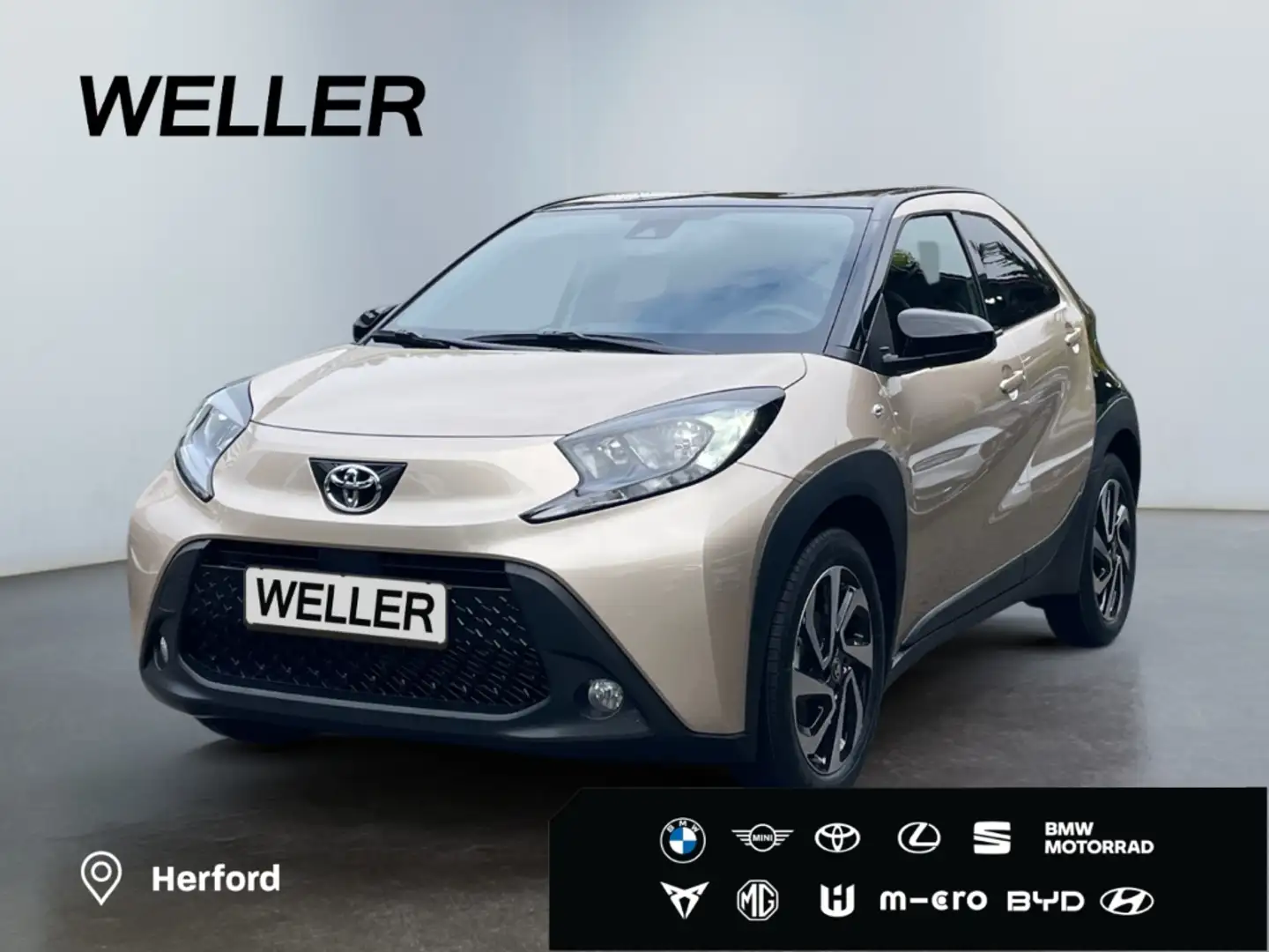 Toyota Aygo X Team D *ACC*Kamera*CarPlay*SHZ*Bi-Tone* Beige - 1