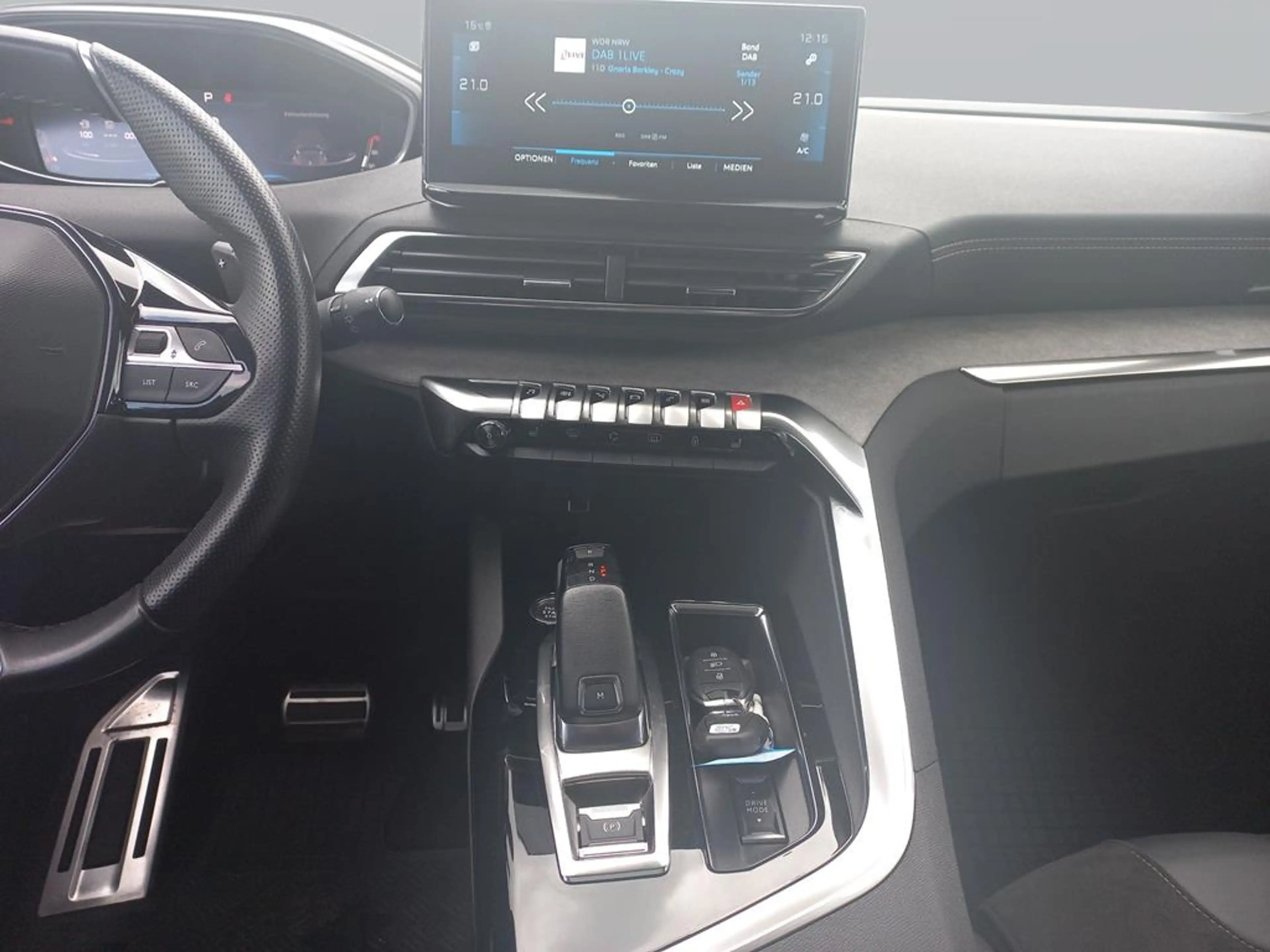 Peugeot 5008 2.0 BlueHDi 180 GT — photo 12
