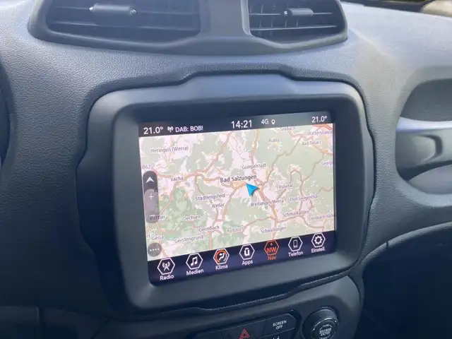 Jeep Renegade view 13