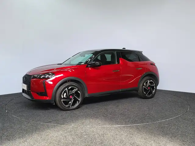 DS Automobiles DS 3 1.2 PT Performance Line | 2023 | 34.546 km | Led | Adaptive Cruise | DAB | Camera 360 | HUD | SuperDeal