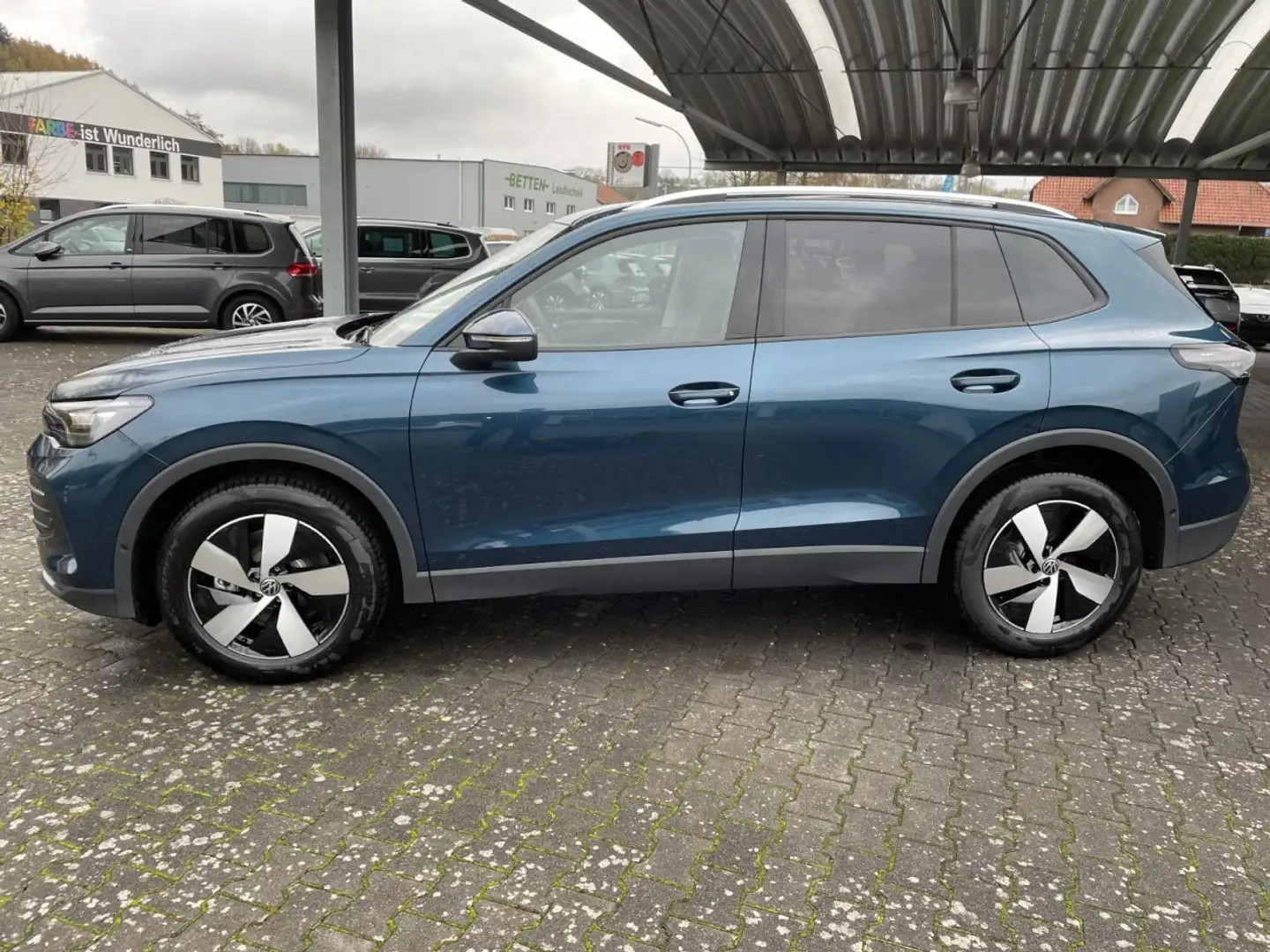 Volkswagen Tiguan 2.0 TDI SCR DSG LIFE + AHK + KLIMA Klima Navi Blau - 2