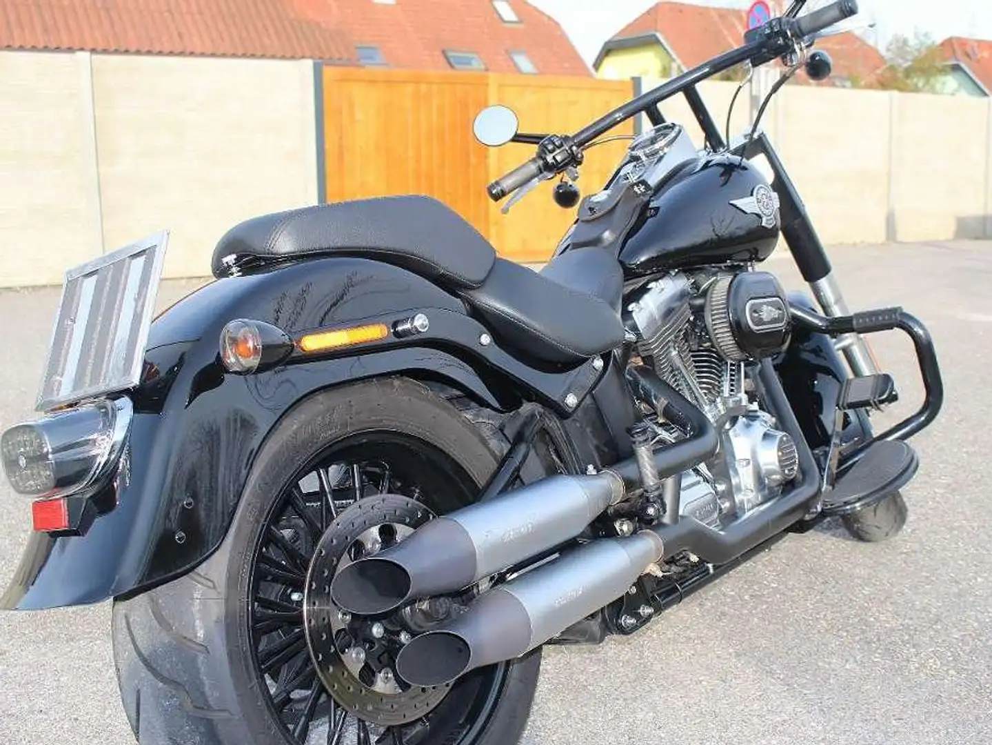 Harley-Davidson Softail Fat Boy Special (FLSTFB) Černá - 2