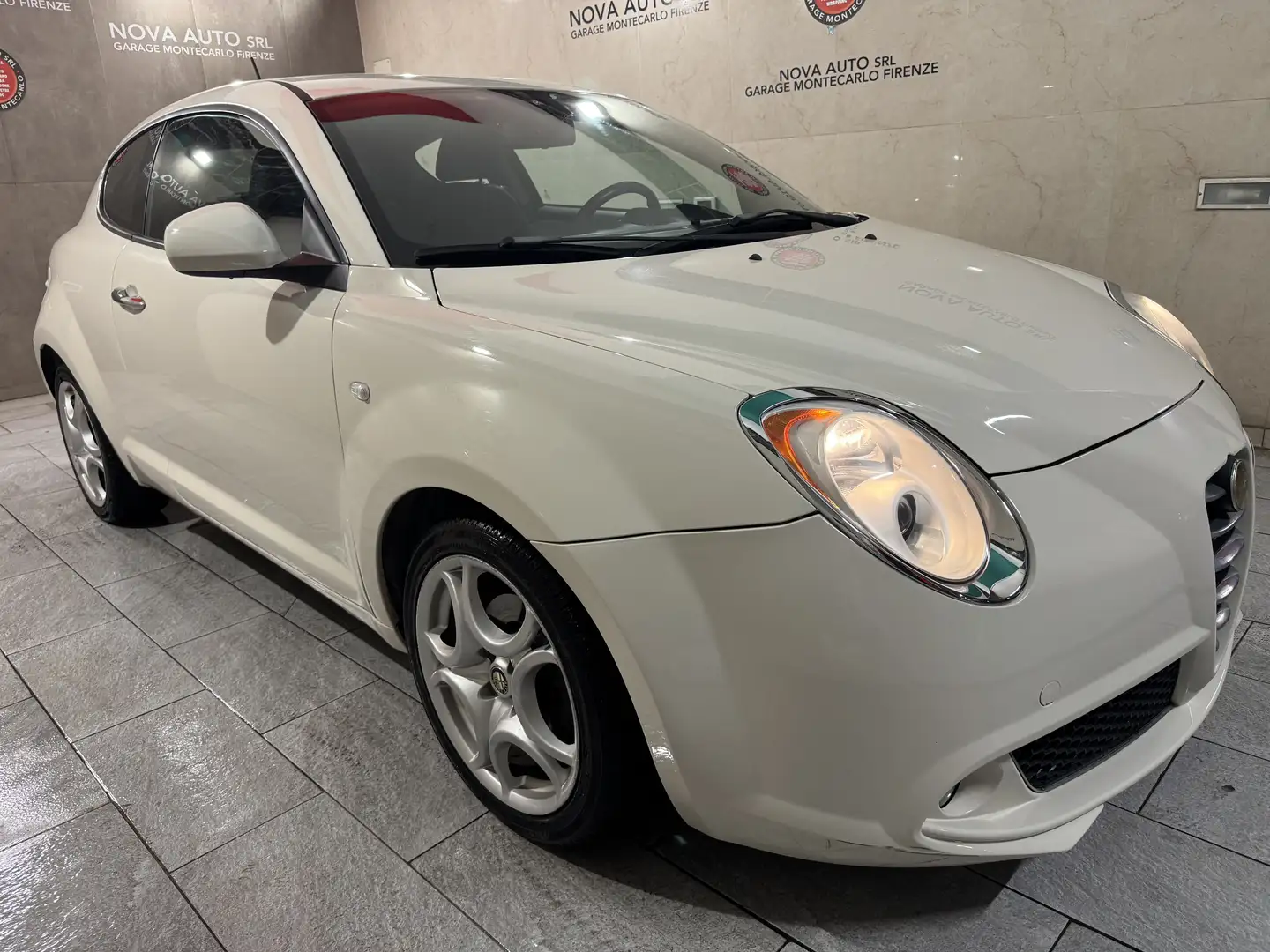 Alfa Romeo MiTo MiTo 1.4 tb Distinctive Sport Pack Gpl 120cv Blanco - 2