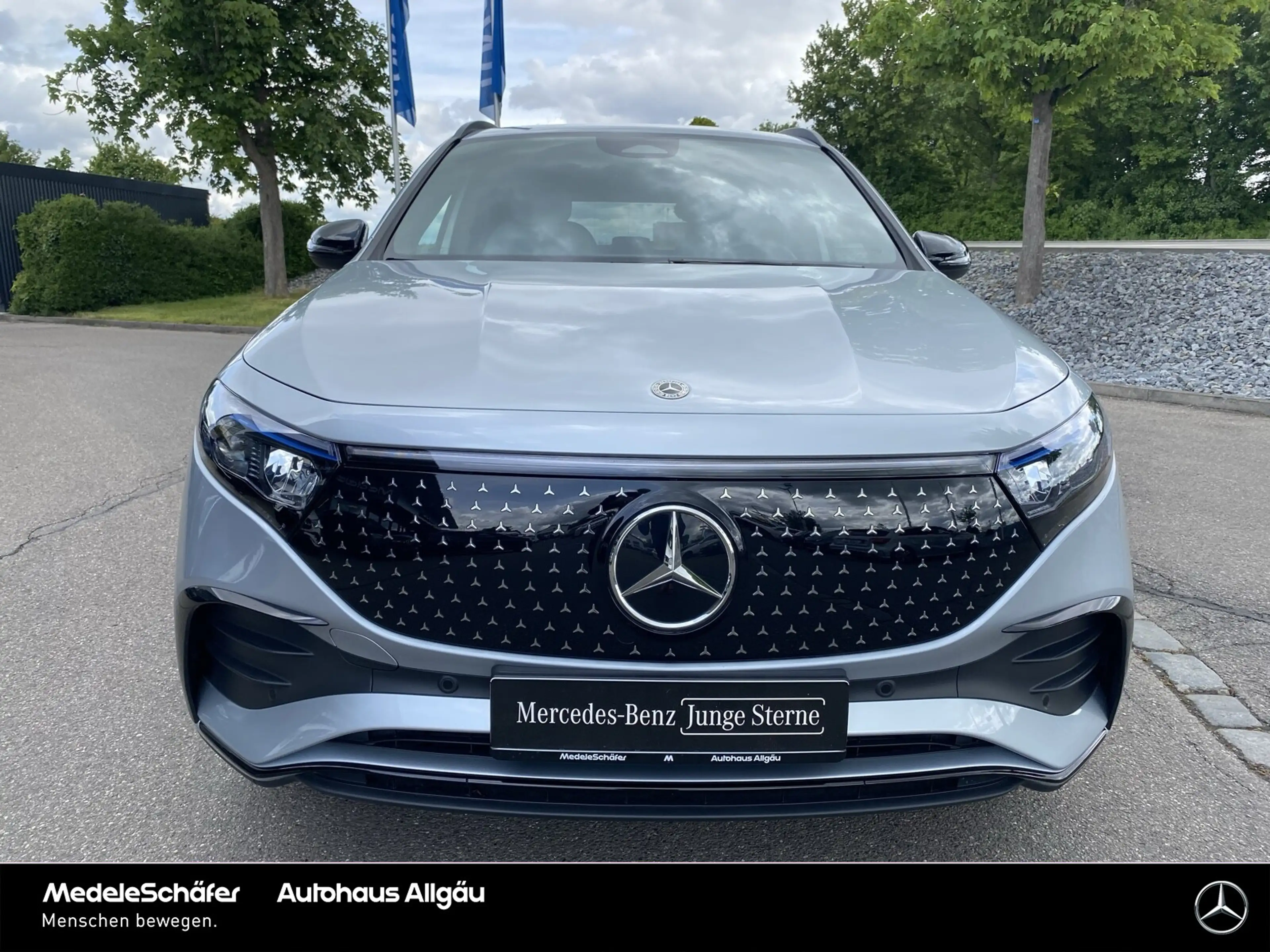Mercedes-Benz EQA 250 EQA 250 AMG Night Advanced Vorr.Distronic LED Park — photo 9