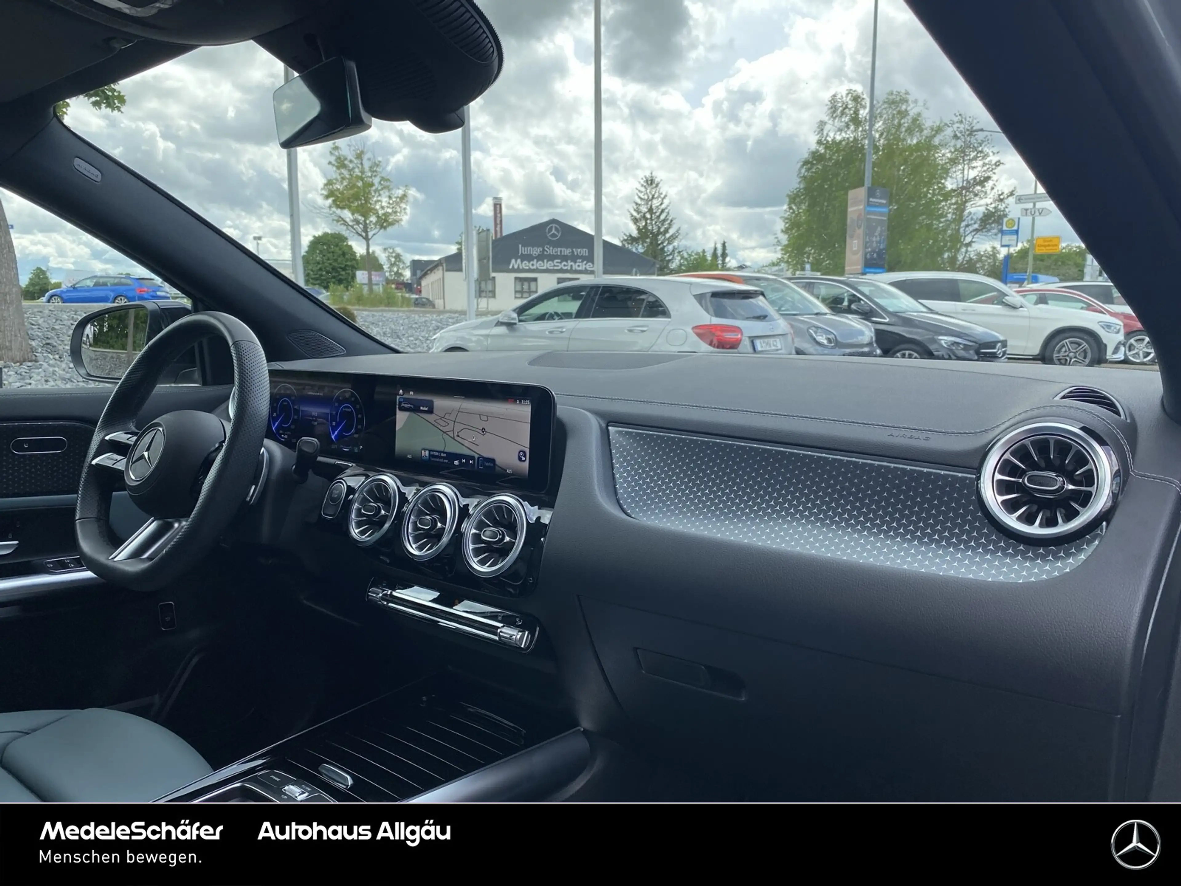 Mercedes-Benz EQA 250 EQA 250 AMG Night Advanced Vorr.Distronic LED Park — photo 14