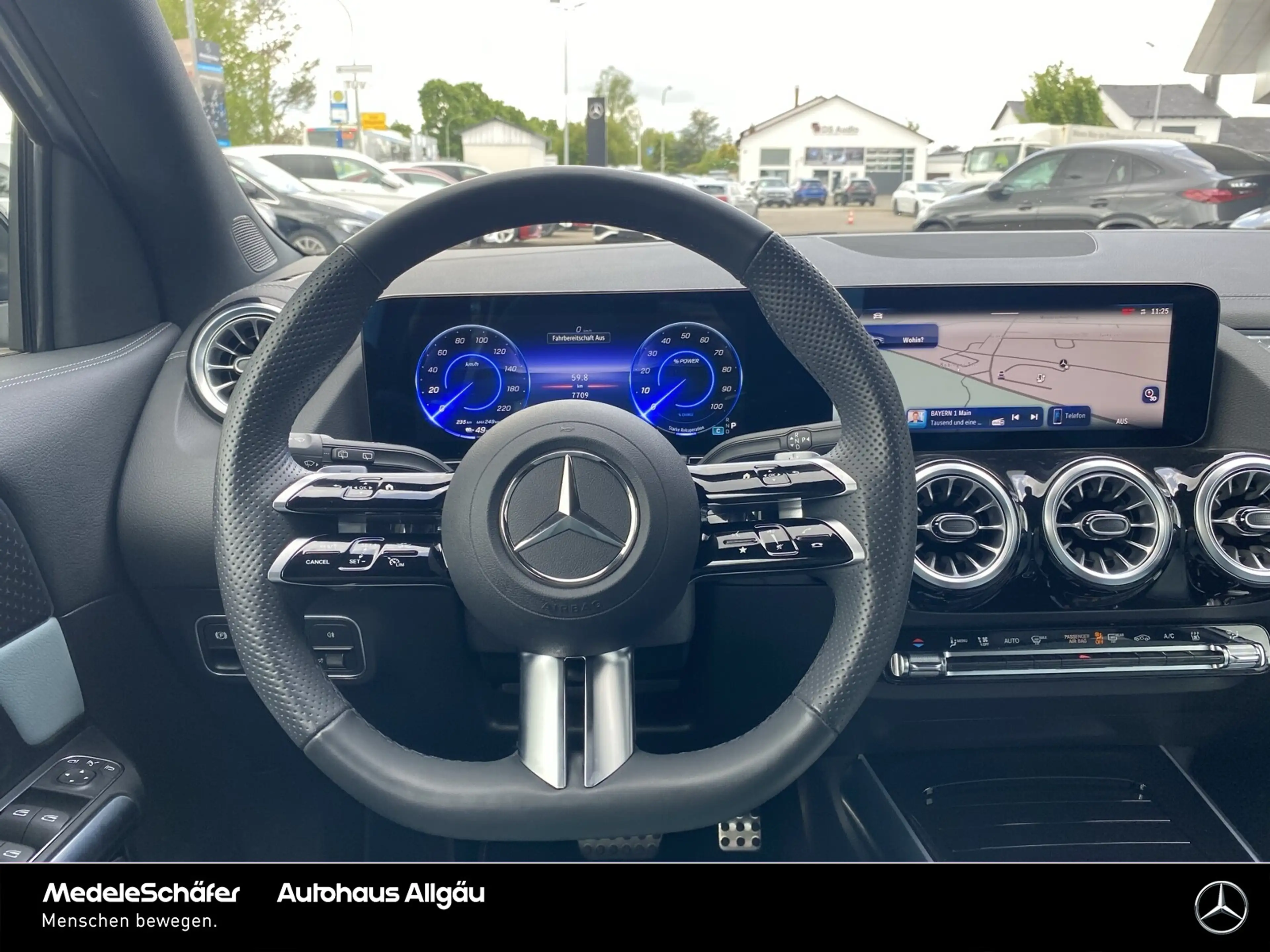Mercedes-Benz EQA 250 EQA 250 AMG Night Advanced Vorr.Distronic LED Park — photo 13