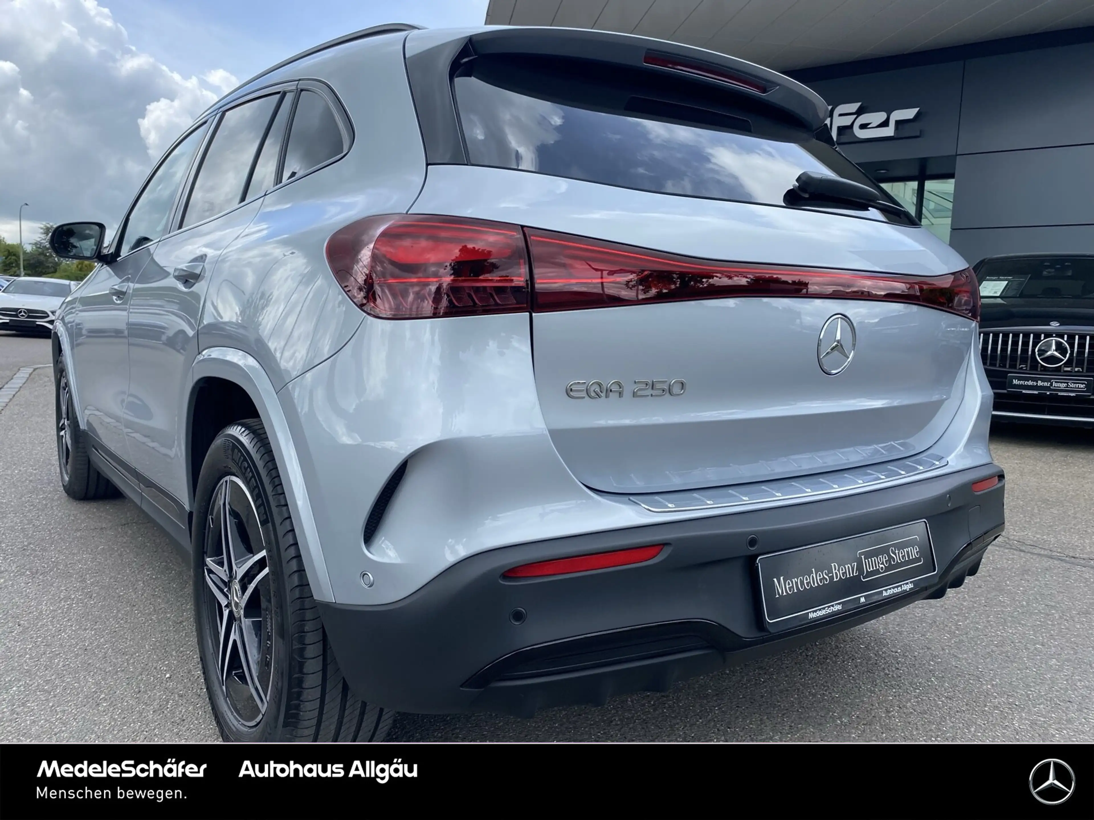 Mercedes-Benz EQA 250 EQA 250 AMG Night Advanced Vorr.Distronic LED Park — photo 5