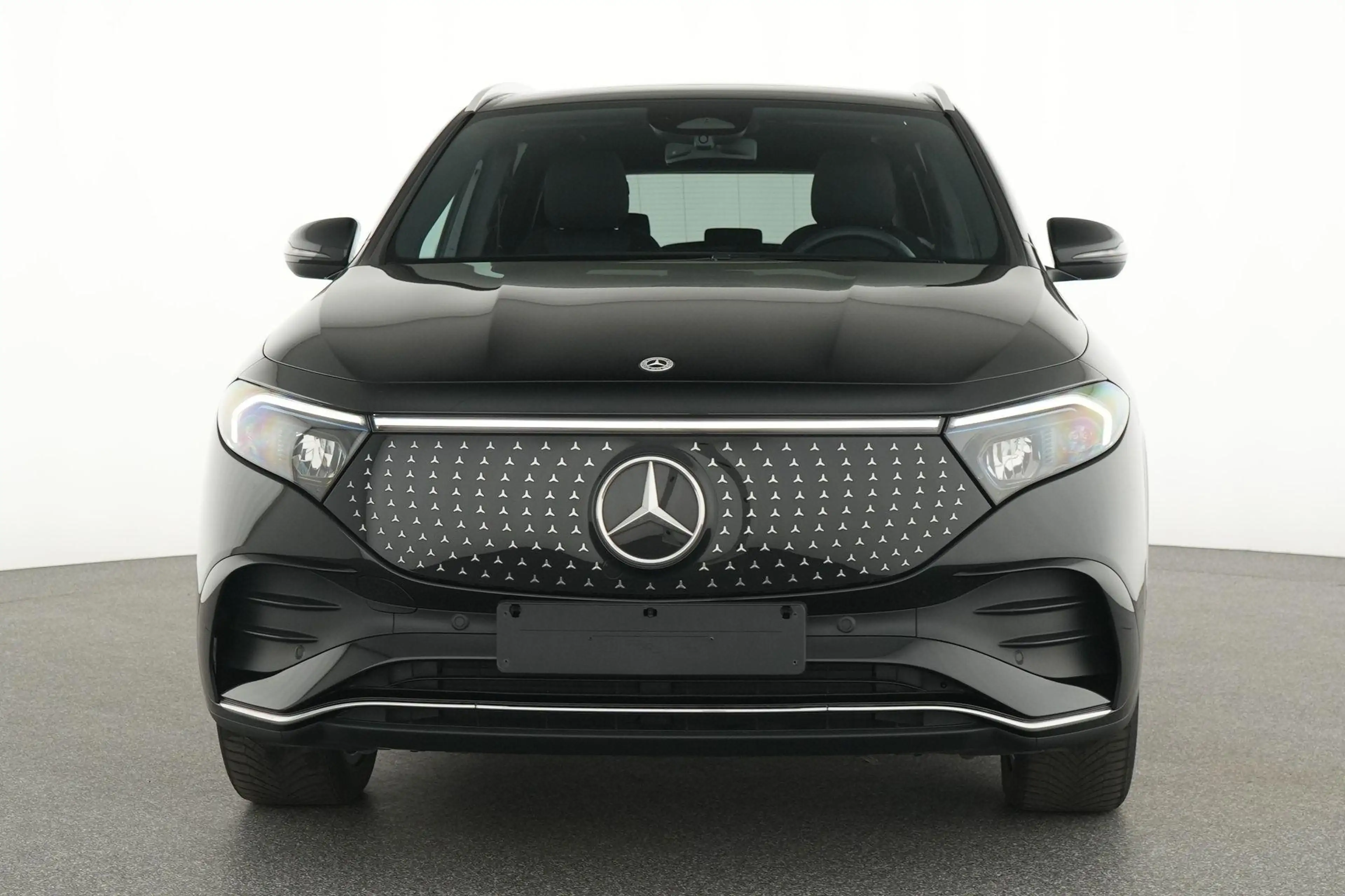Mercedes-Benz EQA 250 250+ 'Star Edition' — photo 6