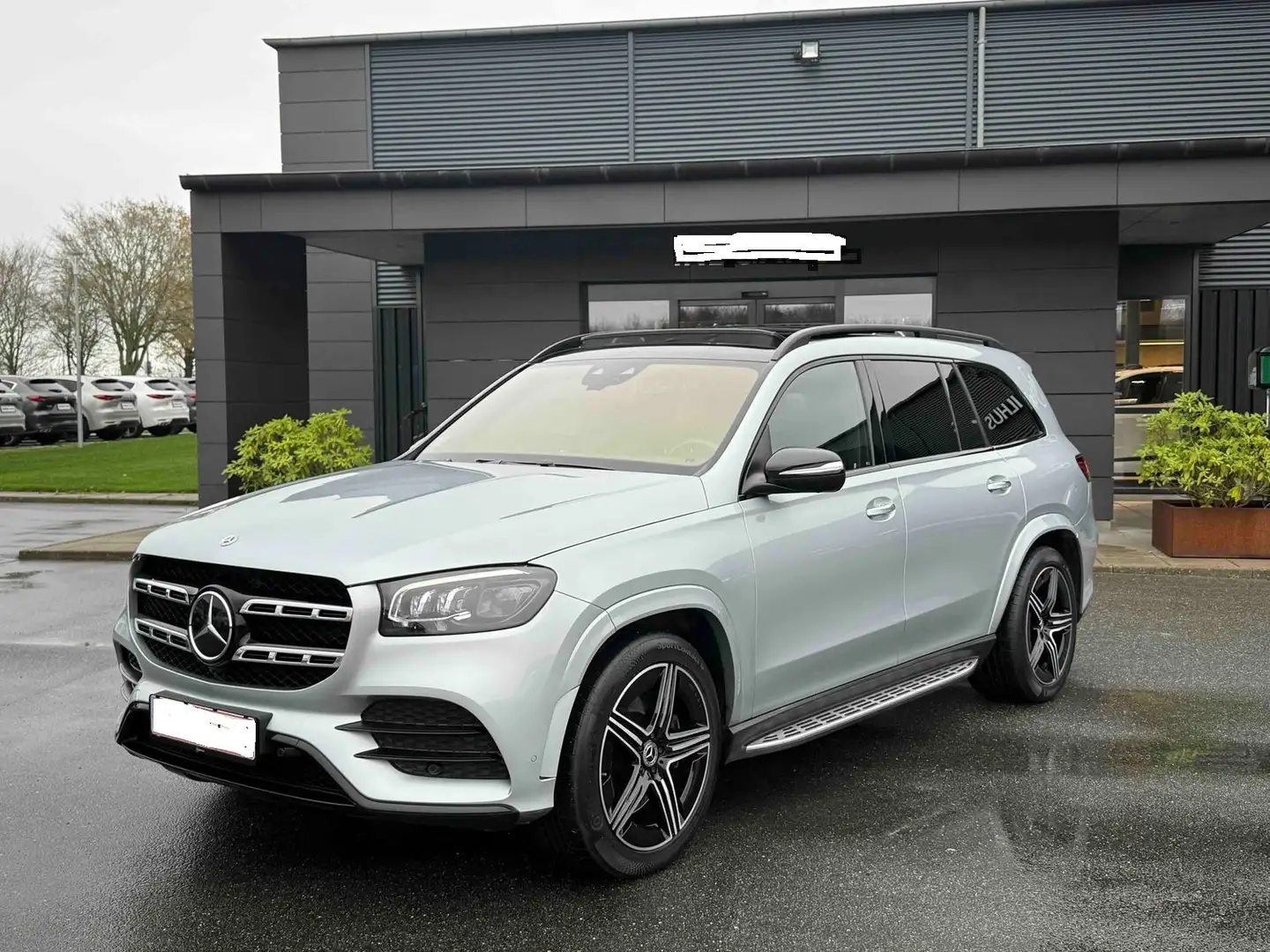 Mercedes-Benz GLS 400 d 4Matic Silver - 1