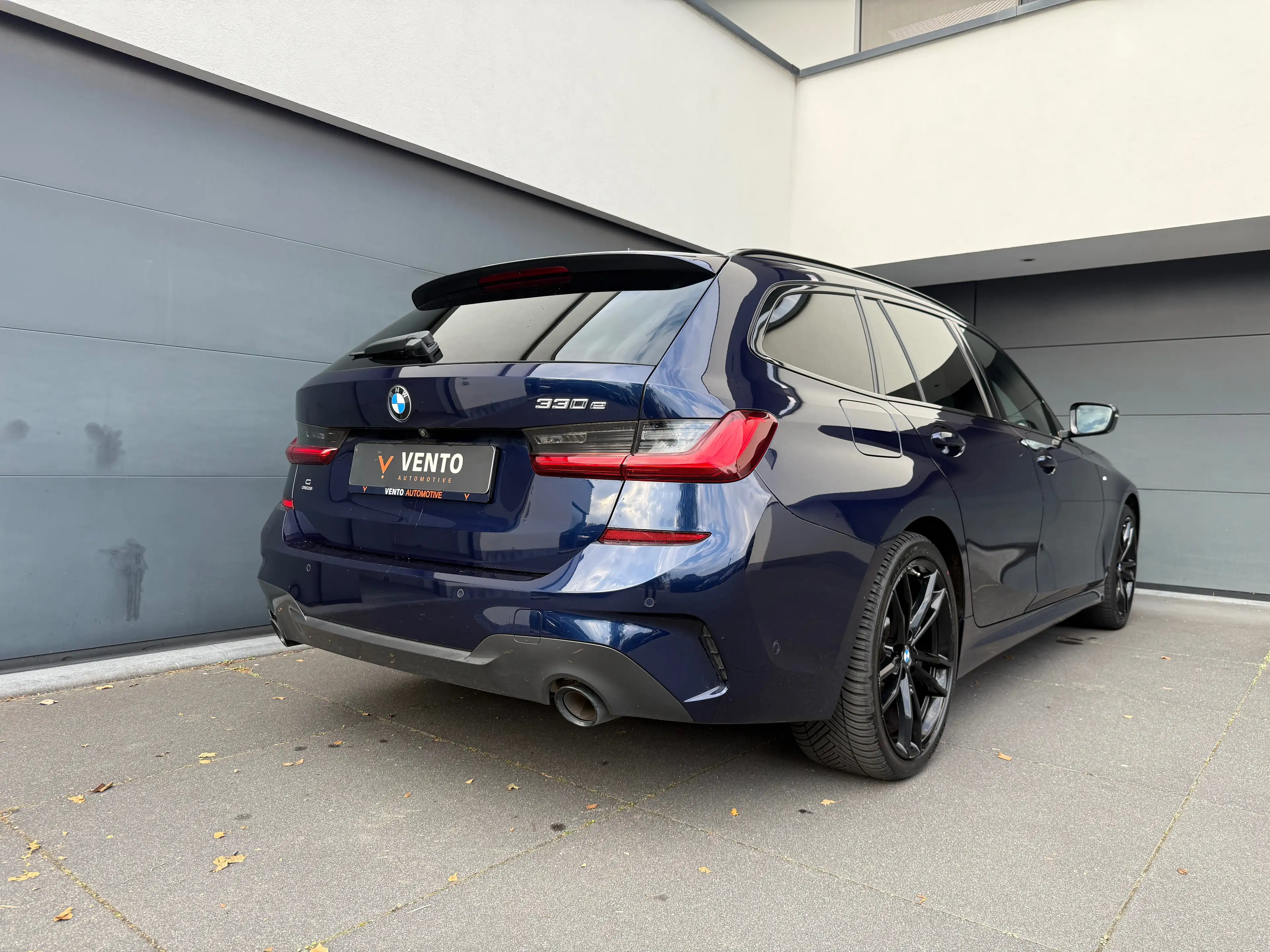 BMW 330 Touring 330eA PHEV — photo 5