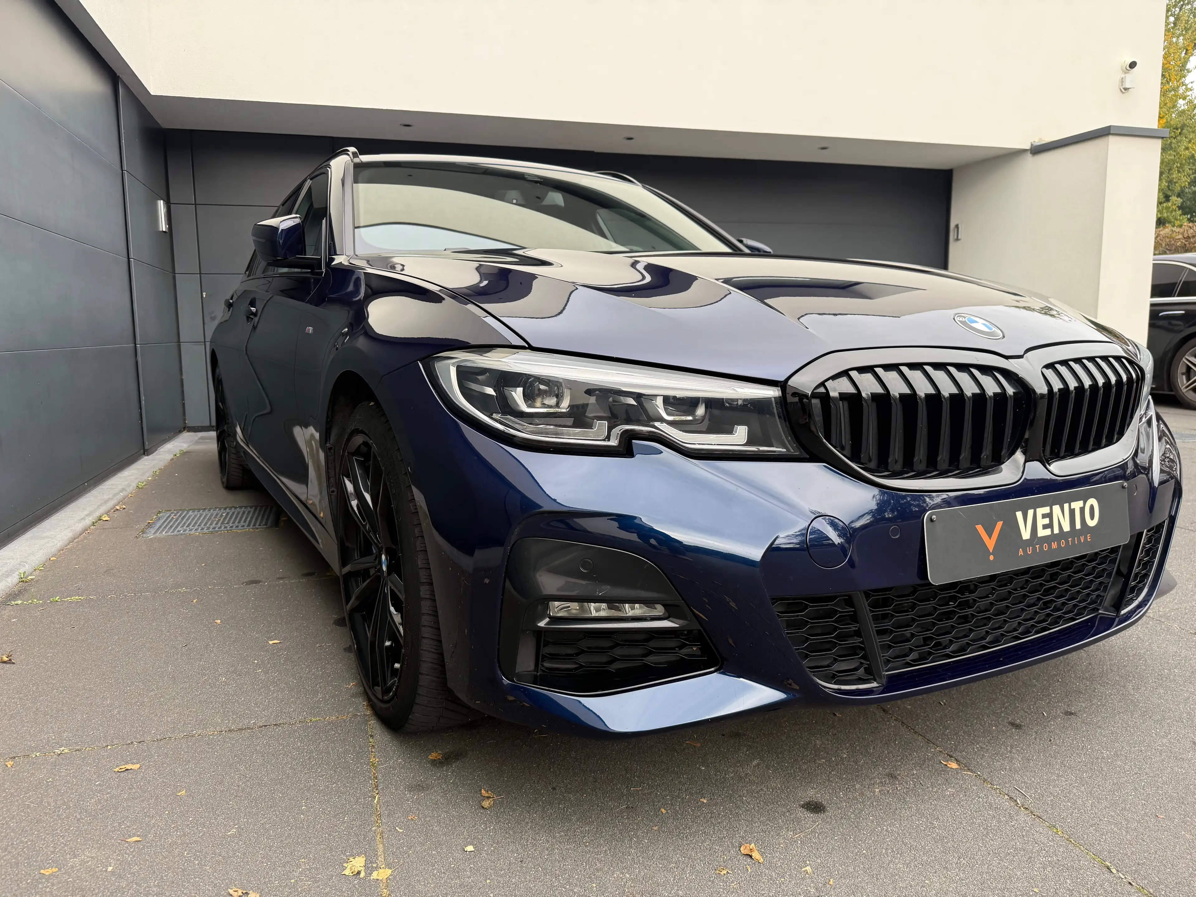 BMW 330 Touring 330eA PHEV — photo 3